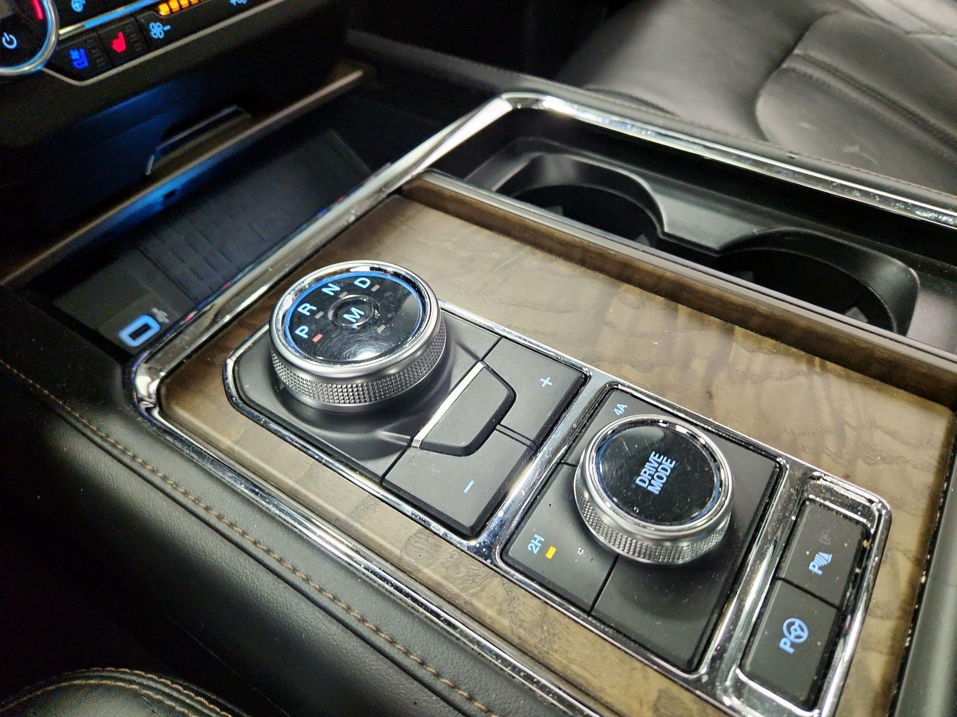 Thumbnail: 2019 Ford Expedition - 18