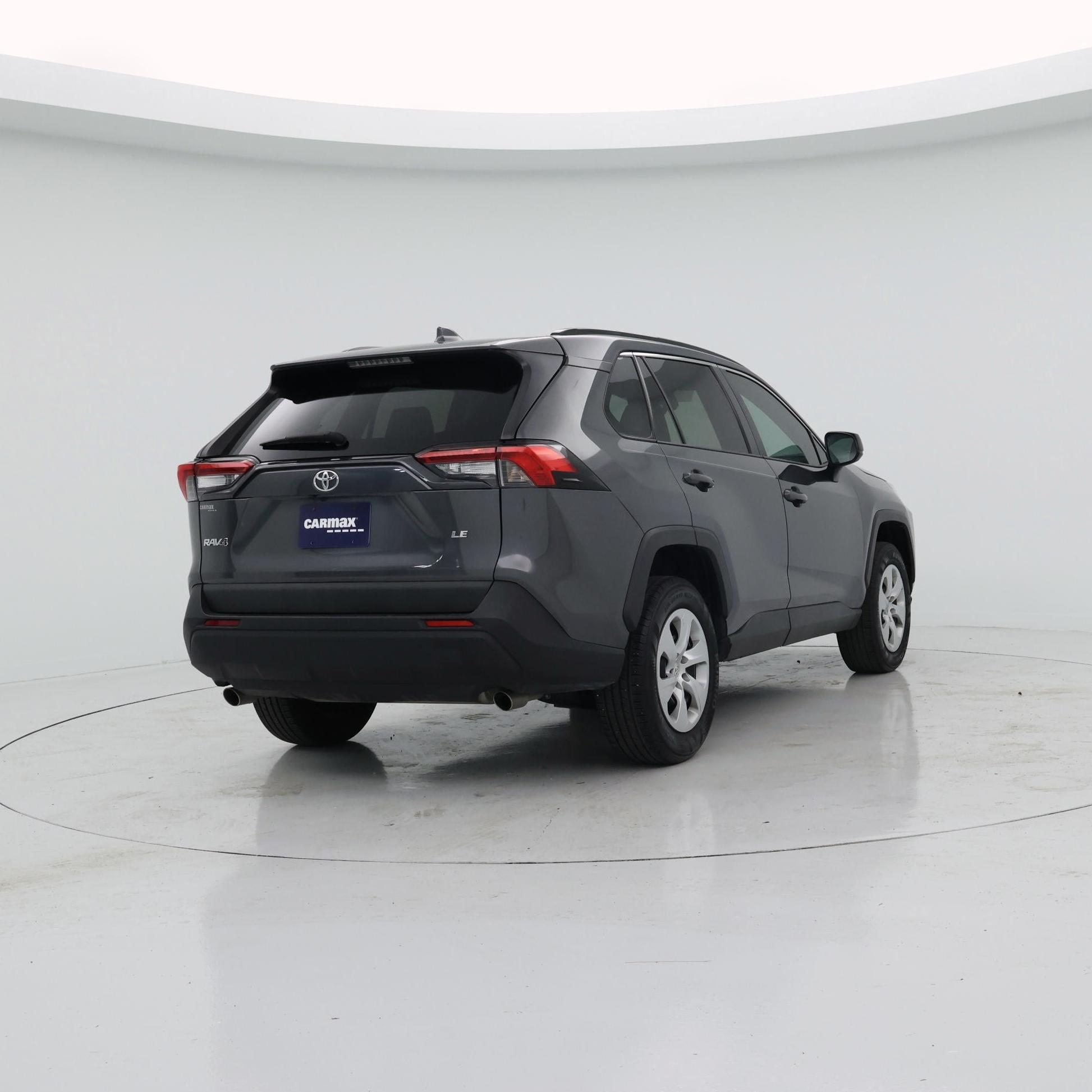 Thumbnail: 2021 Toyota RAV4 - 8