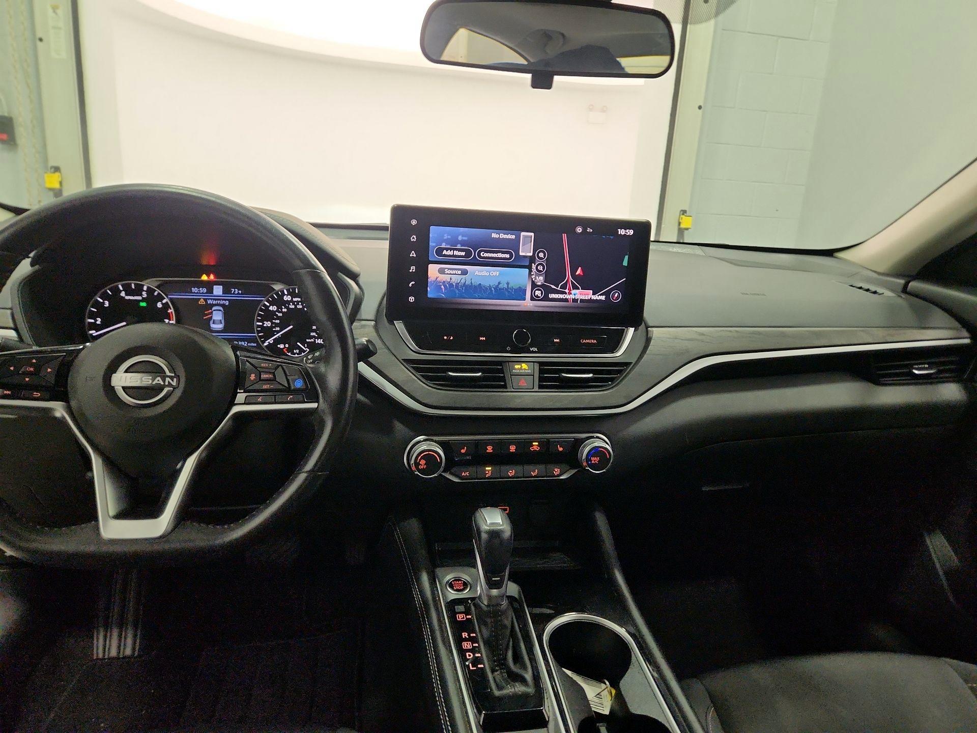 Thumbnail: 2023 Nissan Altima - 9