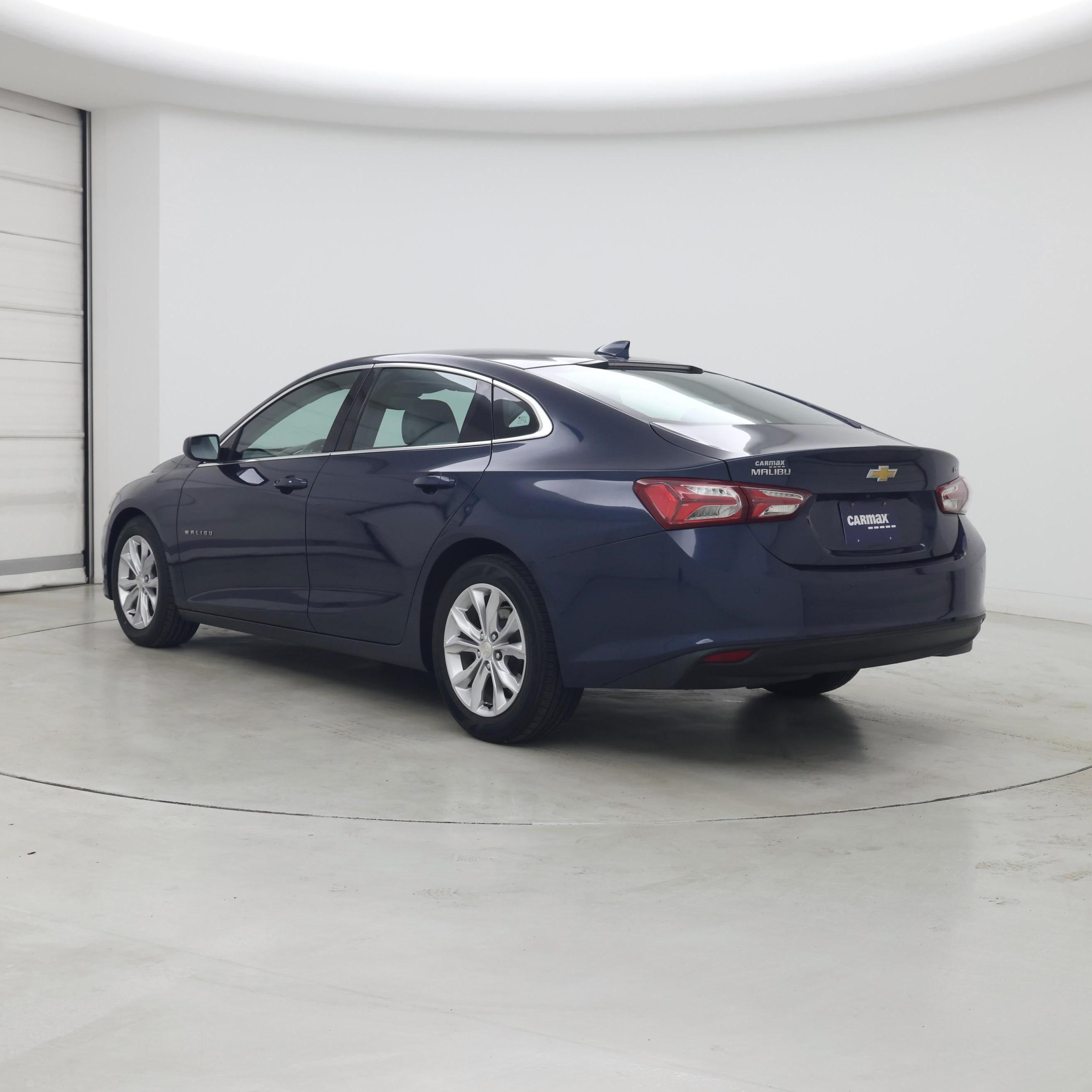 Thumbnail: 2021 Chevrolet Malibu - 2