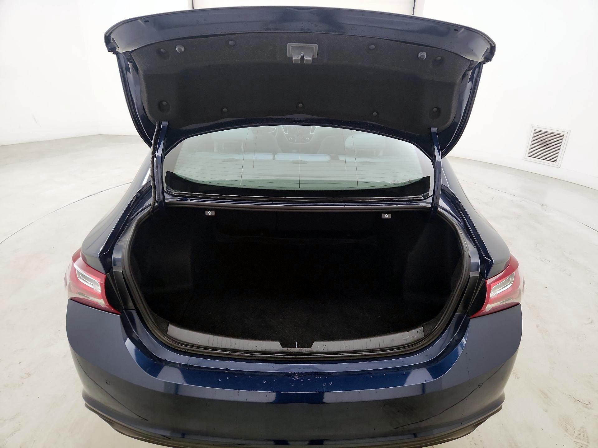 Thumbnail: 2021 Chevrolet Malibu - 20