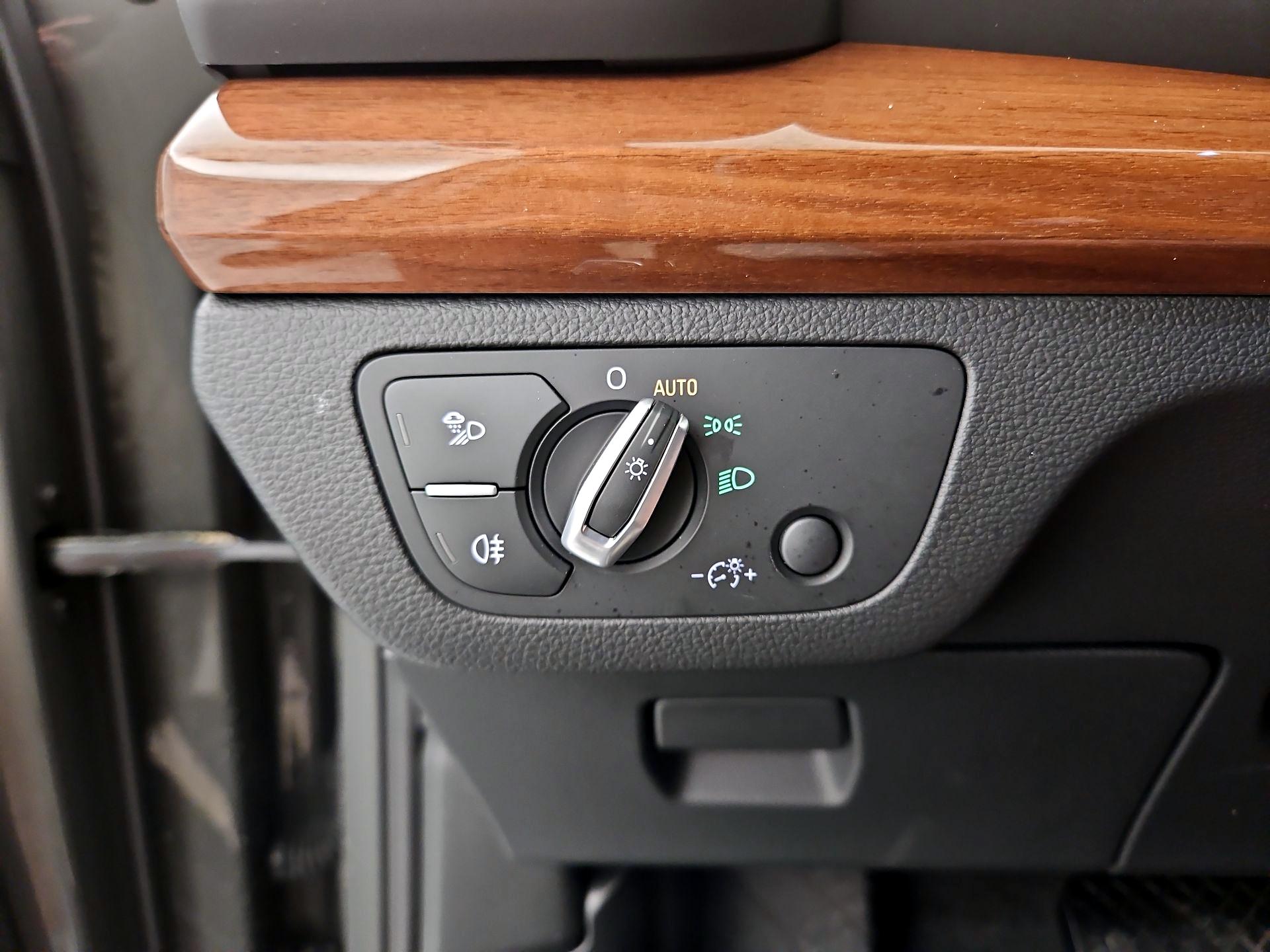 Thumbnail: 2023 Audi Q5 - 13