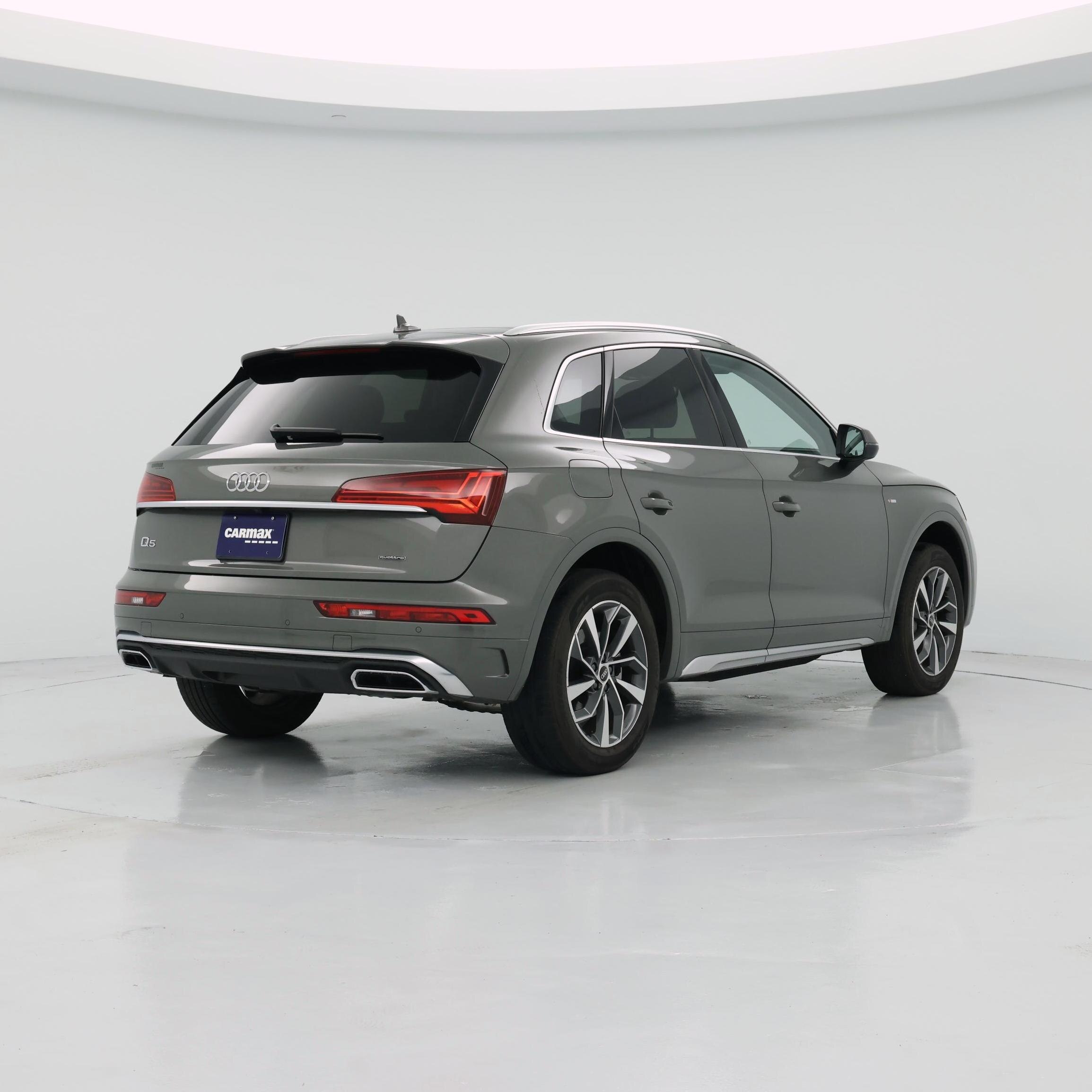 Thumbnail: 2023 Audi Q5 - 8