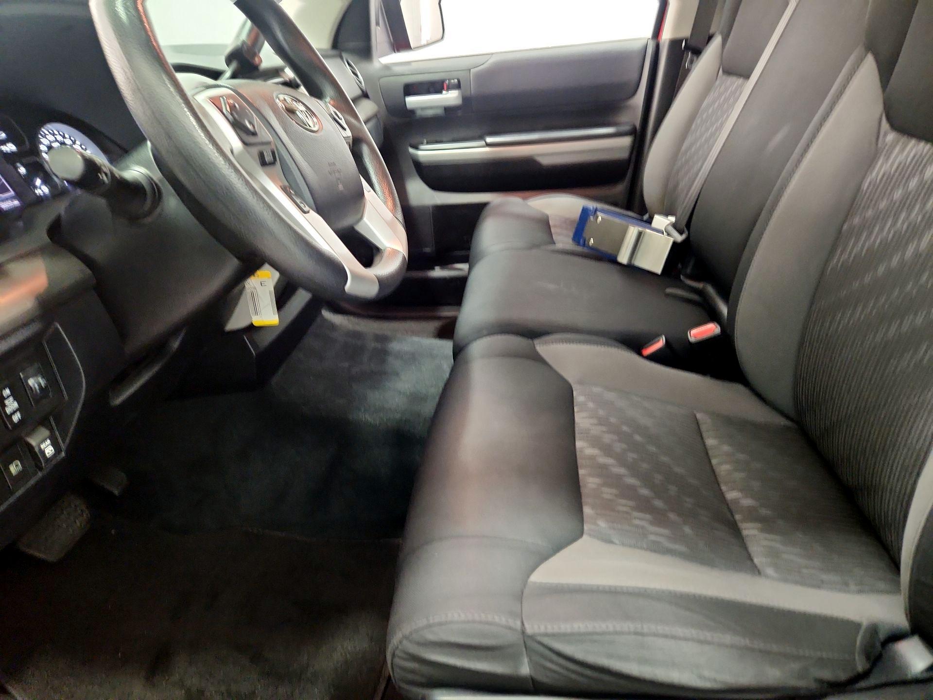 Thumbnail: 2020 Toyota Tundra - 11