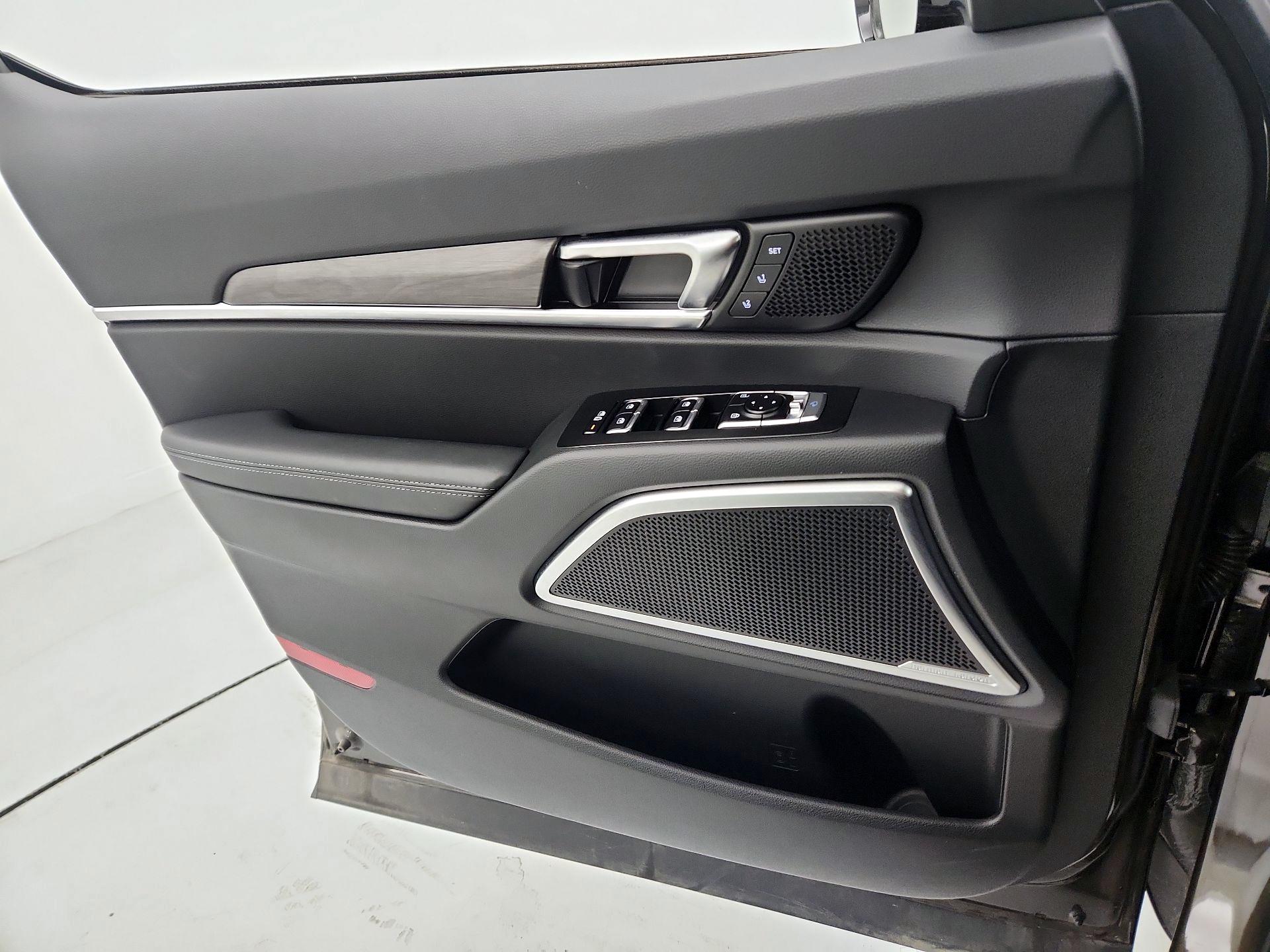 Thumbnail: 2024 Kia Telluride - 12