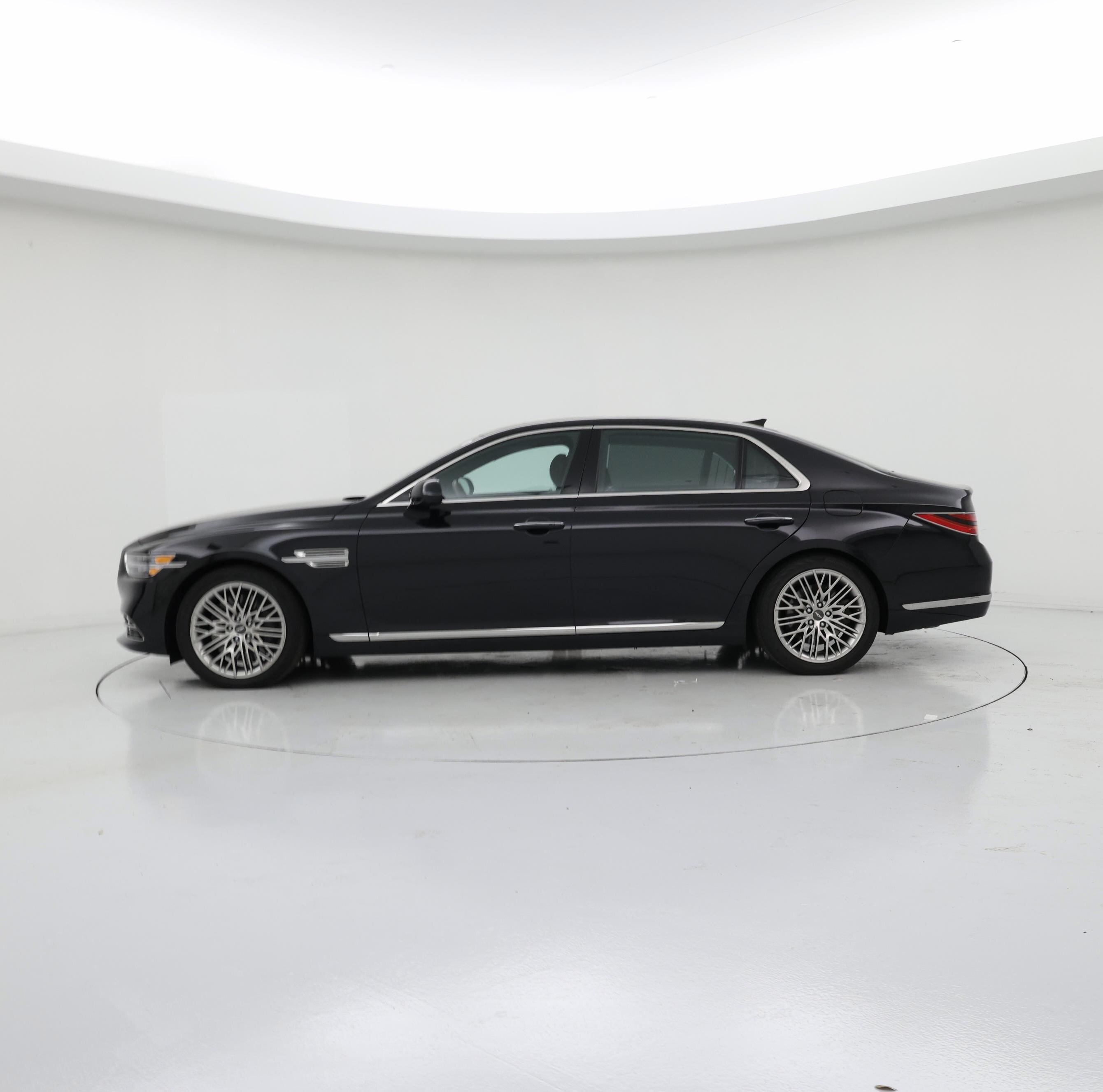 Thumbnail: 2021 Genesis G90 - 3