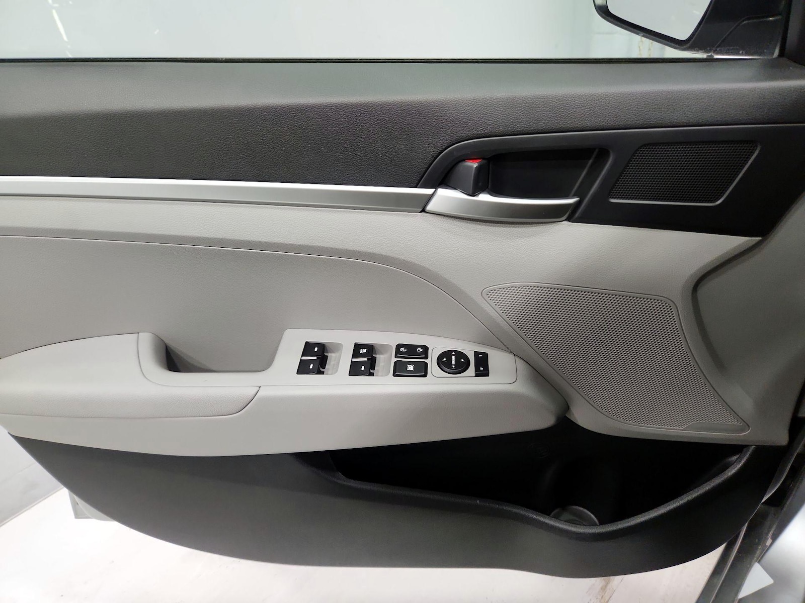 2020 Hyundai Elantra SE - Photo 13