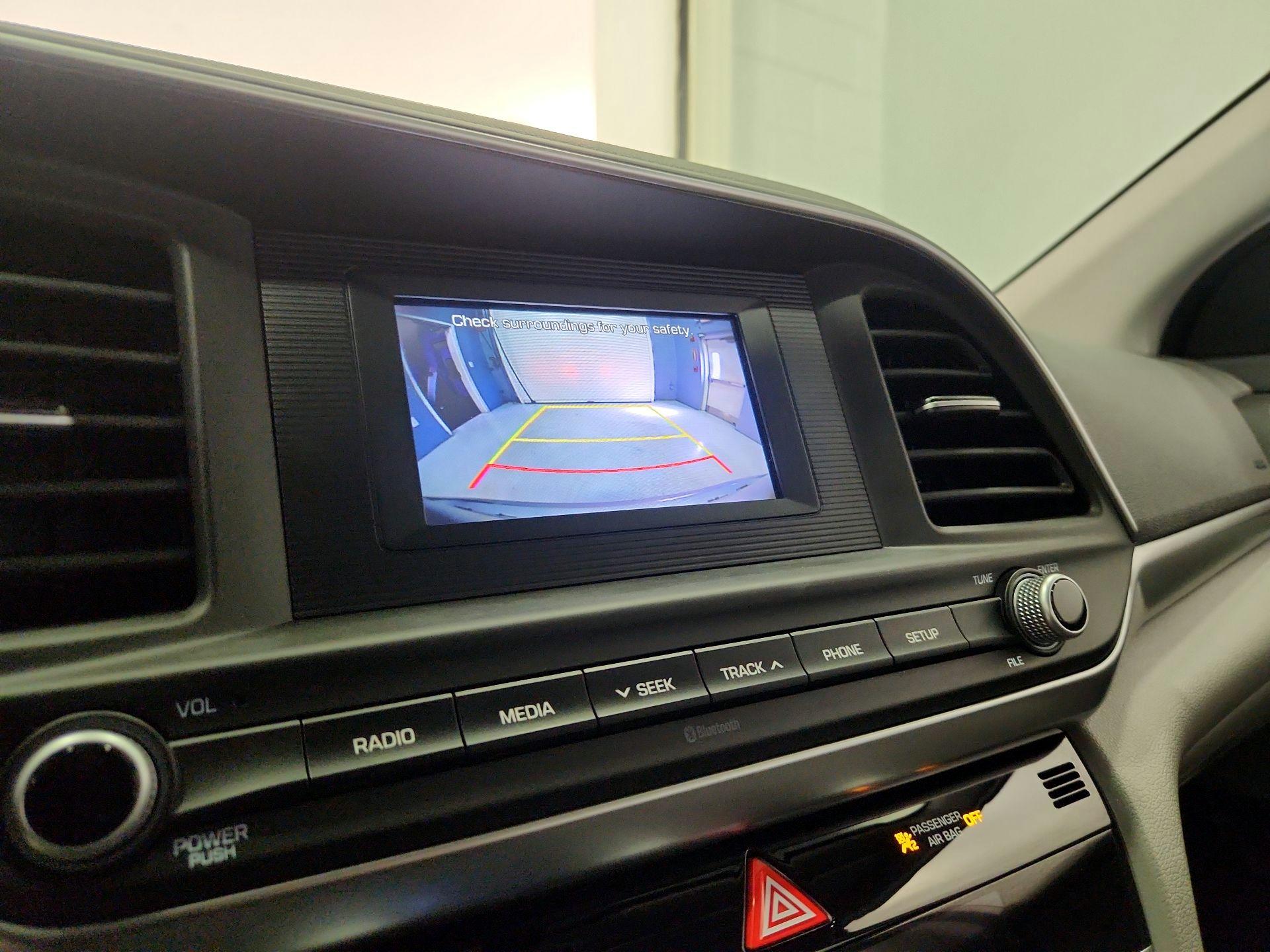 Thumbnail: 2020 Hyundai Elantra - 14