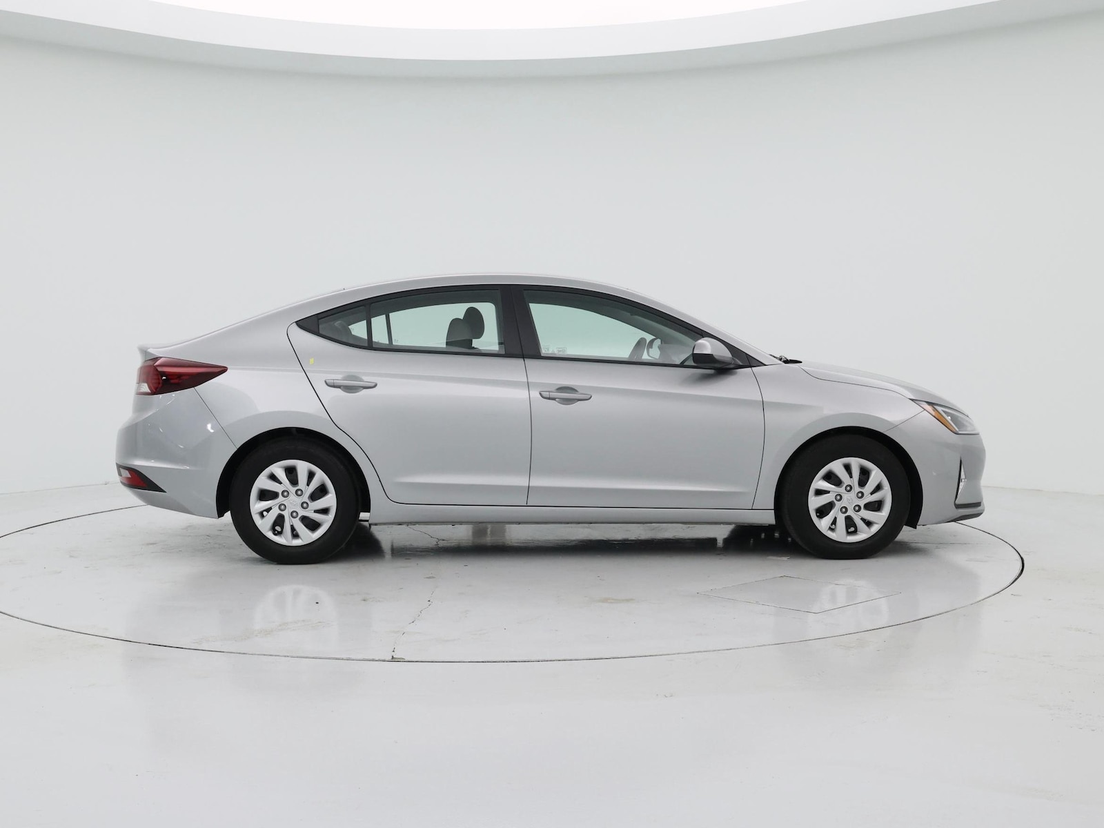 2020 Hyundai Elantra SE - Photo 8