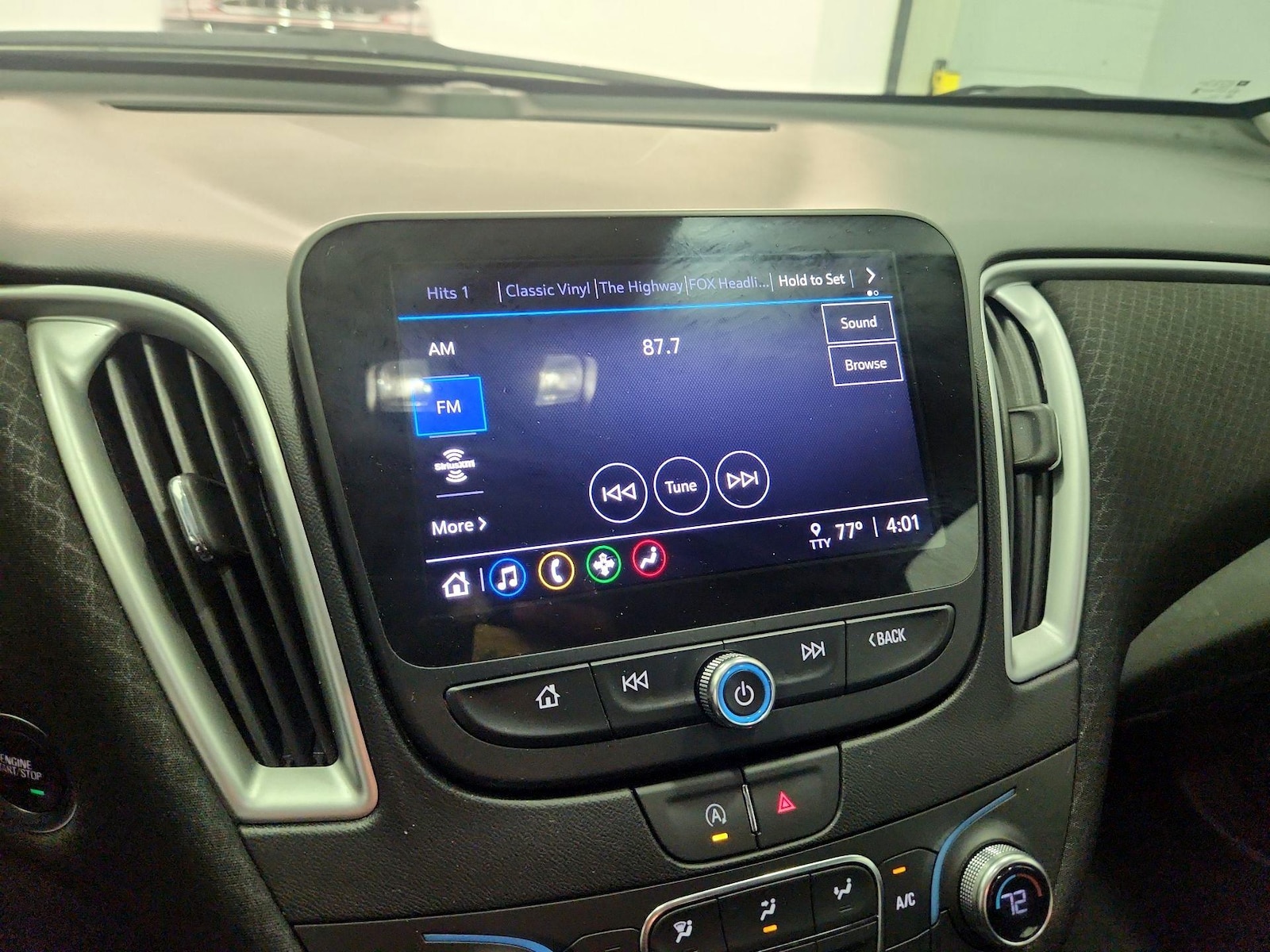 2023 Chevrolet Malibu 1LT - Photo 16