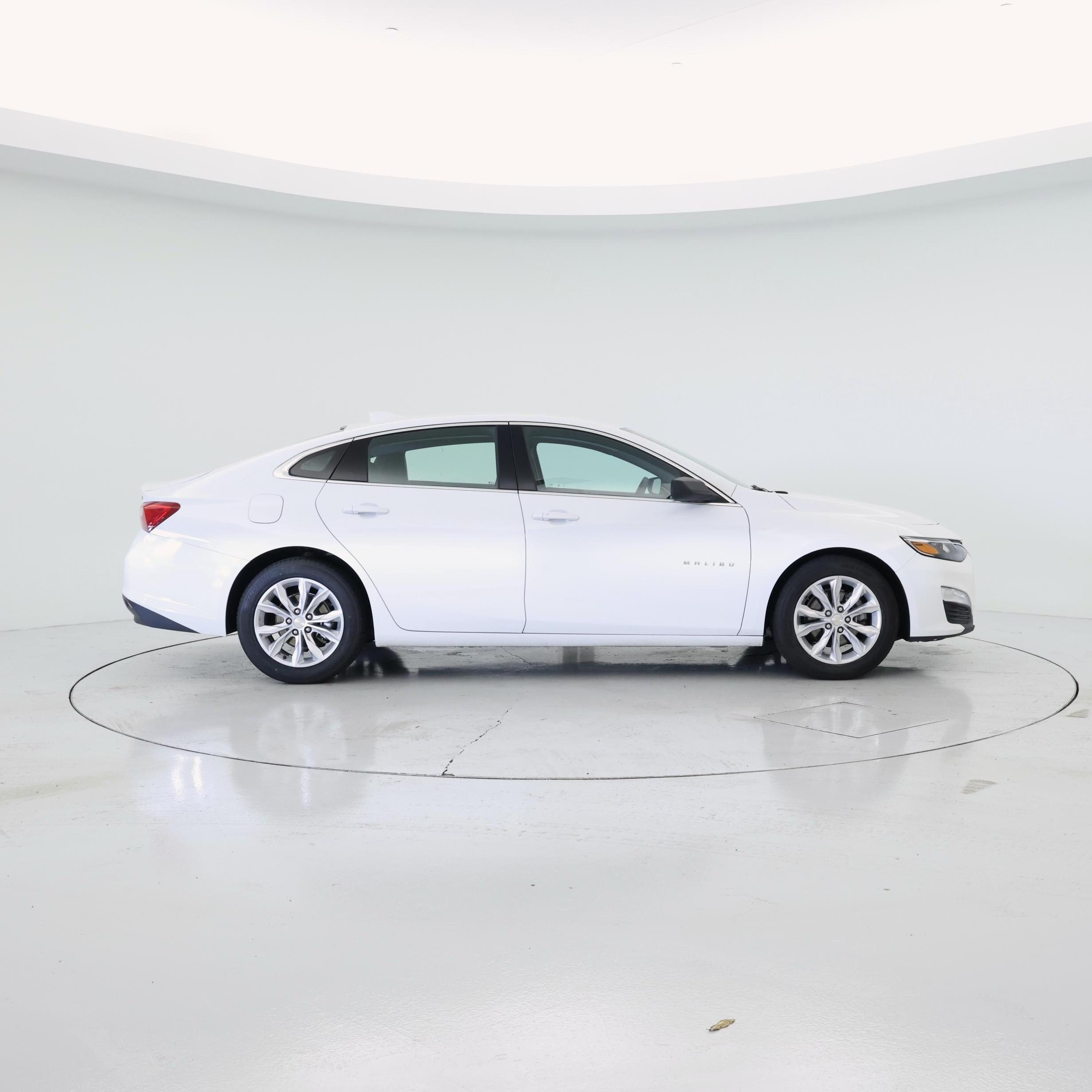 Thumbnail: 2023 Chevrolet Malibu - 7