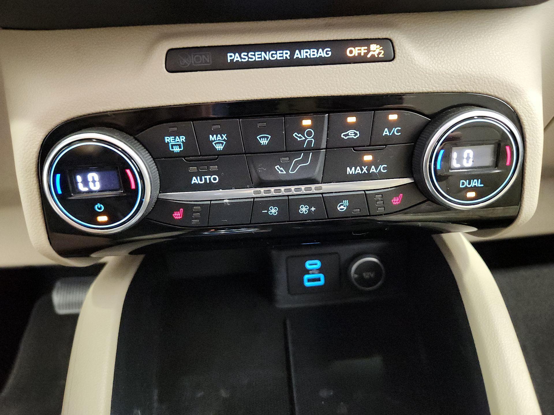 Thumbnail: 2021 Ford Escape - 17