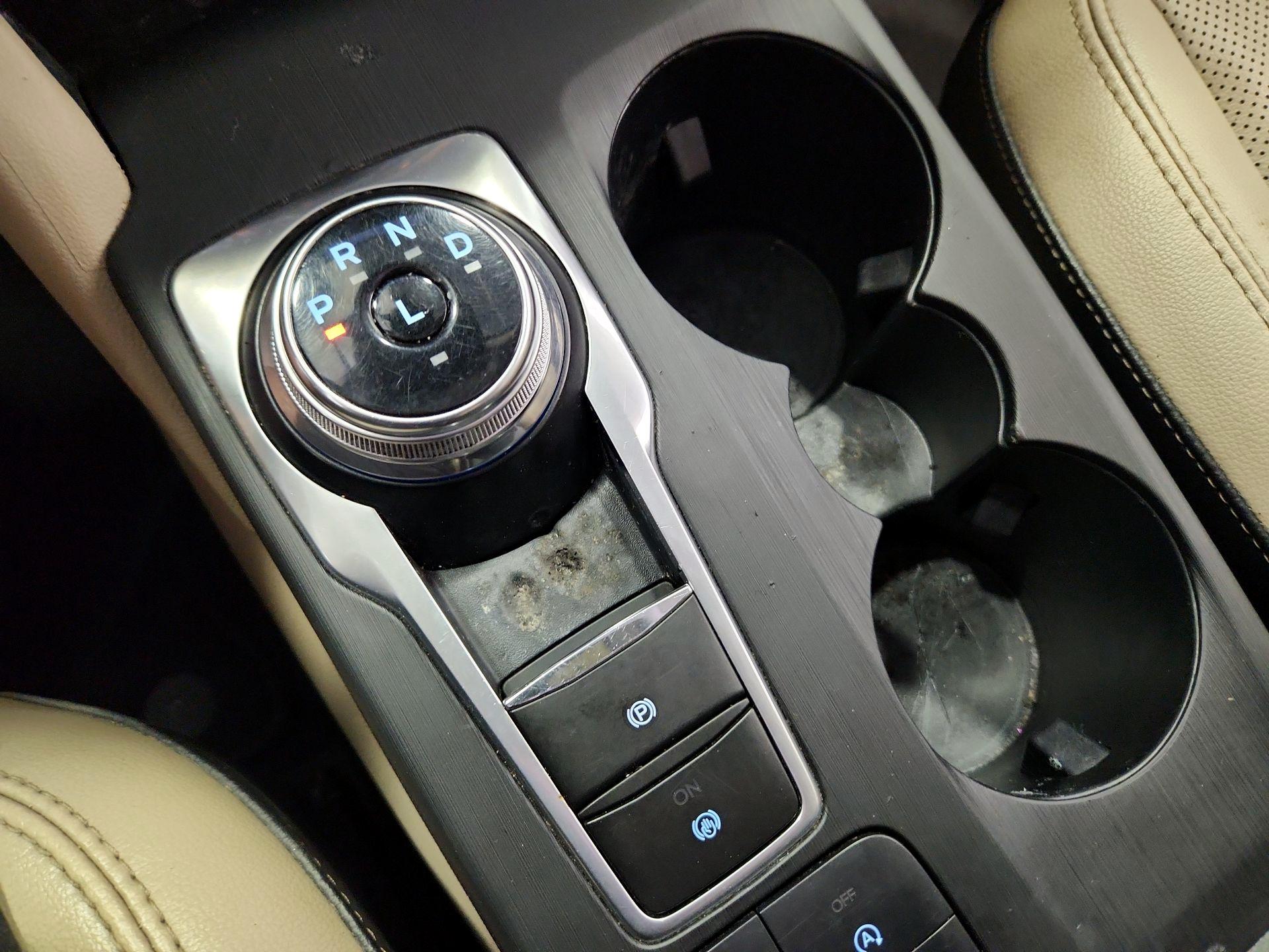 Thumbnail: 2021 Ford Escape - 18