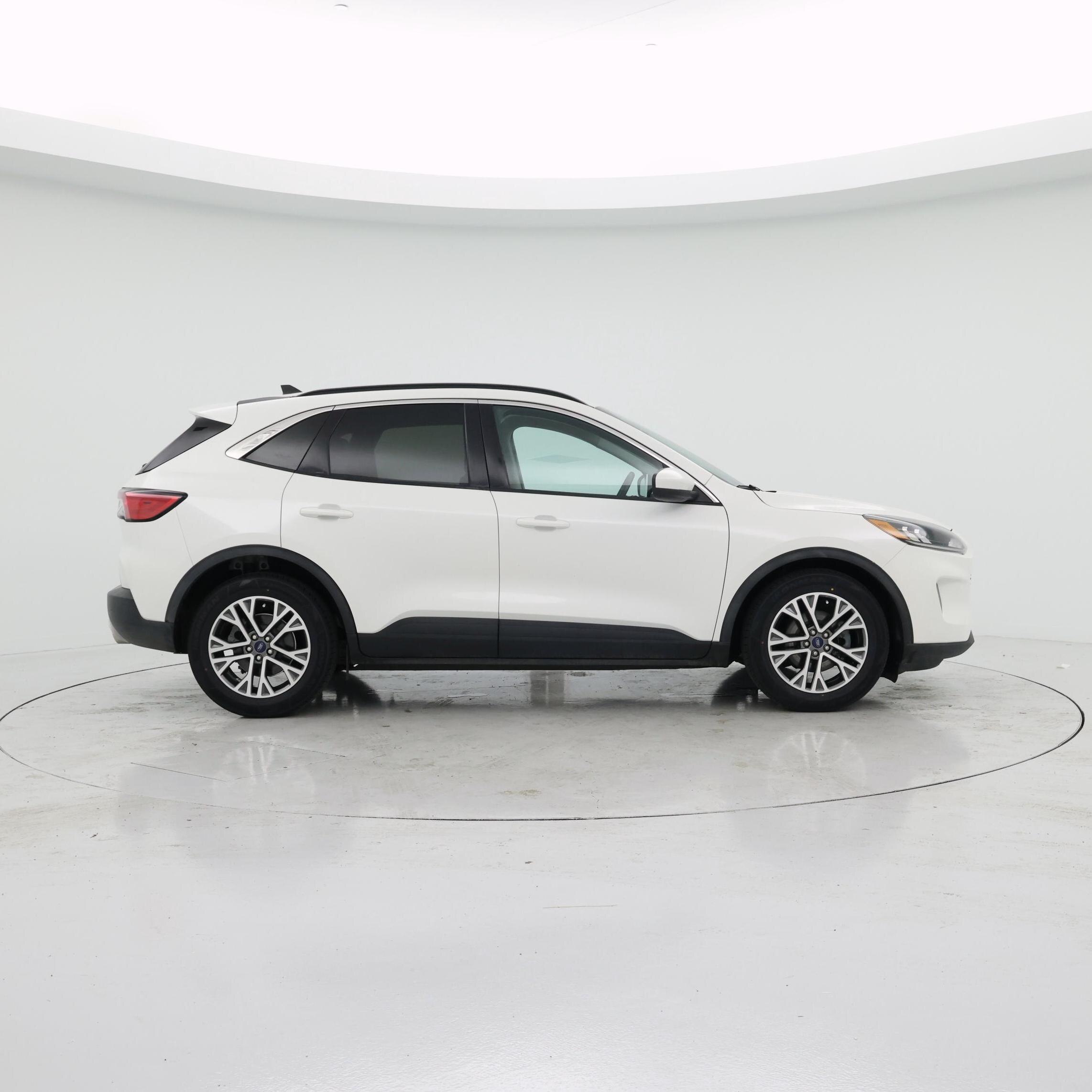 Thumbnail: 2021 Ford Escape - 7