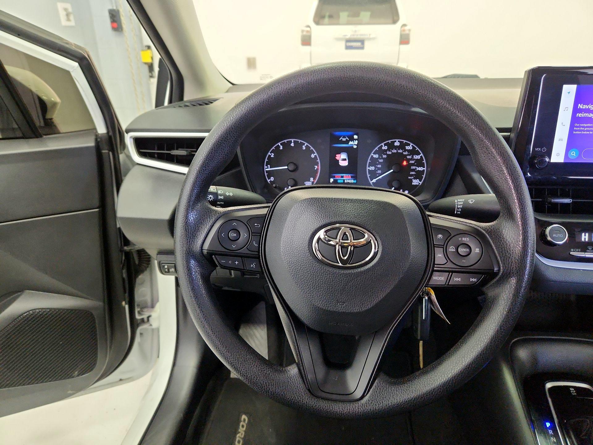 Thumbnail: 2023 Toyota Corolla - 10