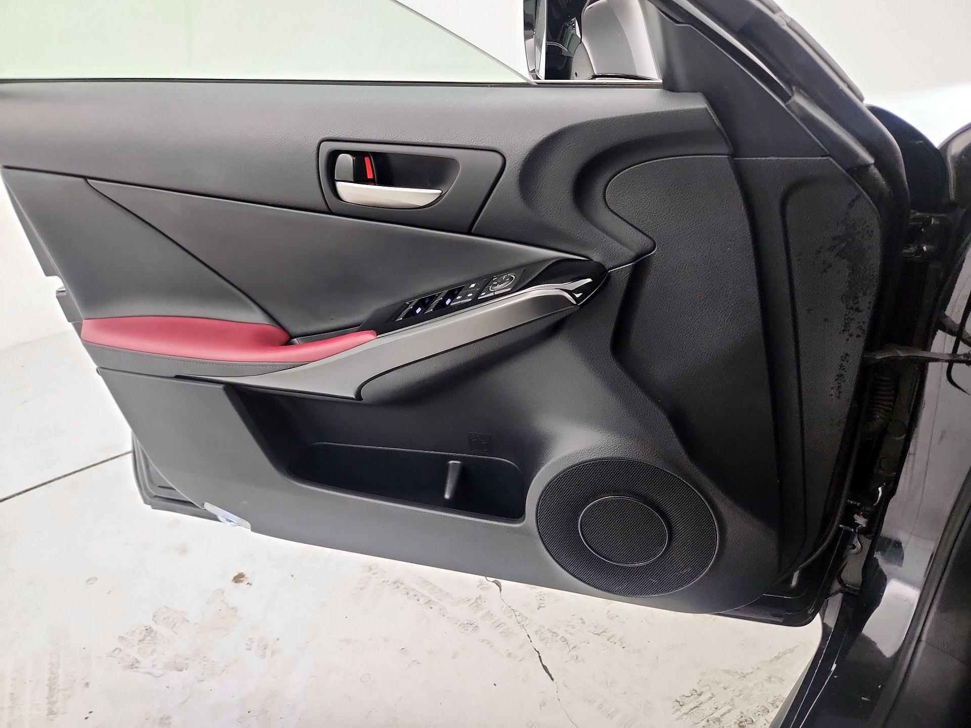 Thumbnail: 2022 Lexus IS - 12