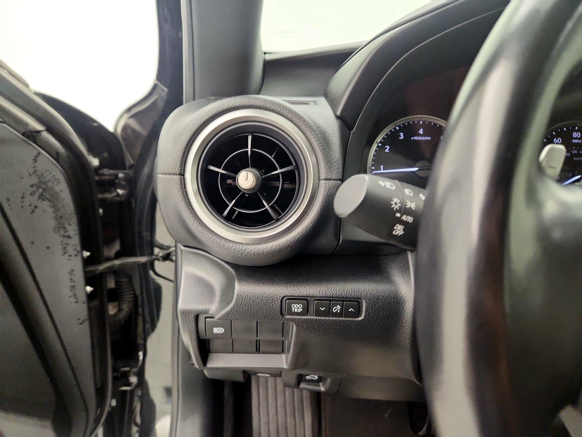 Thumbnail: 2022 Lexus IS - 13