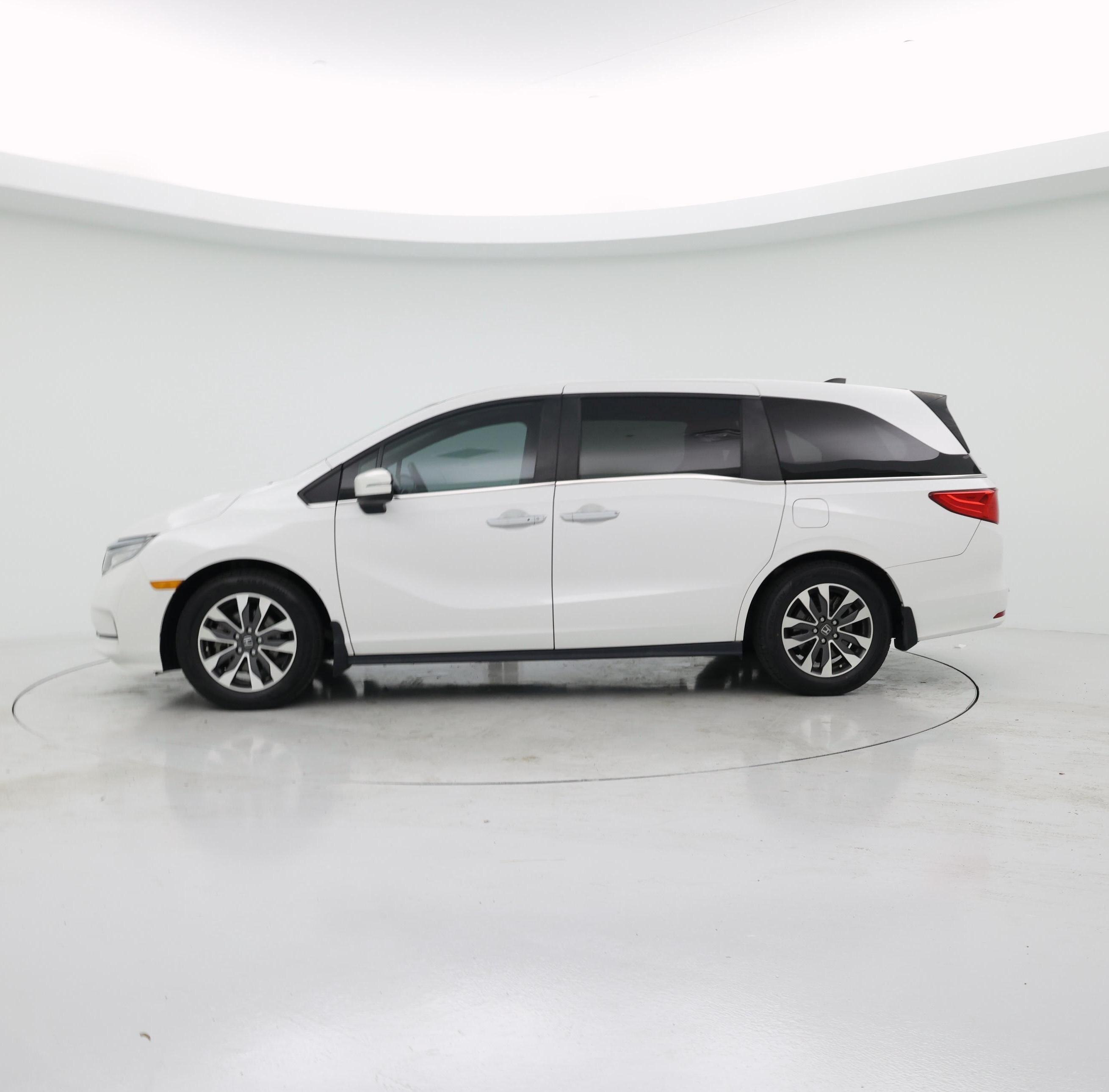 Thumbnail: 2023 Honda Odyssey - 3