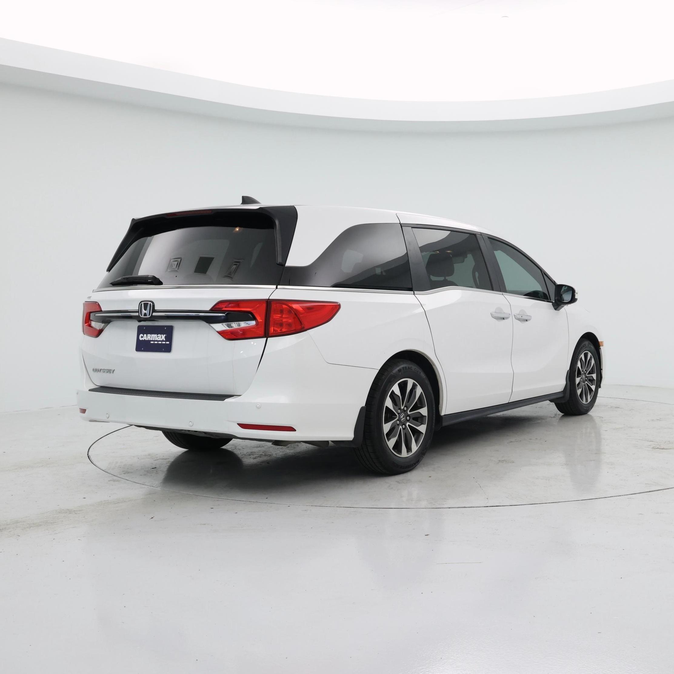 Thumbnail: 2023 Honda Odyssey - 8