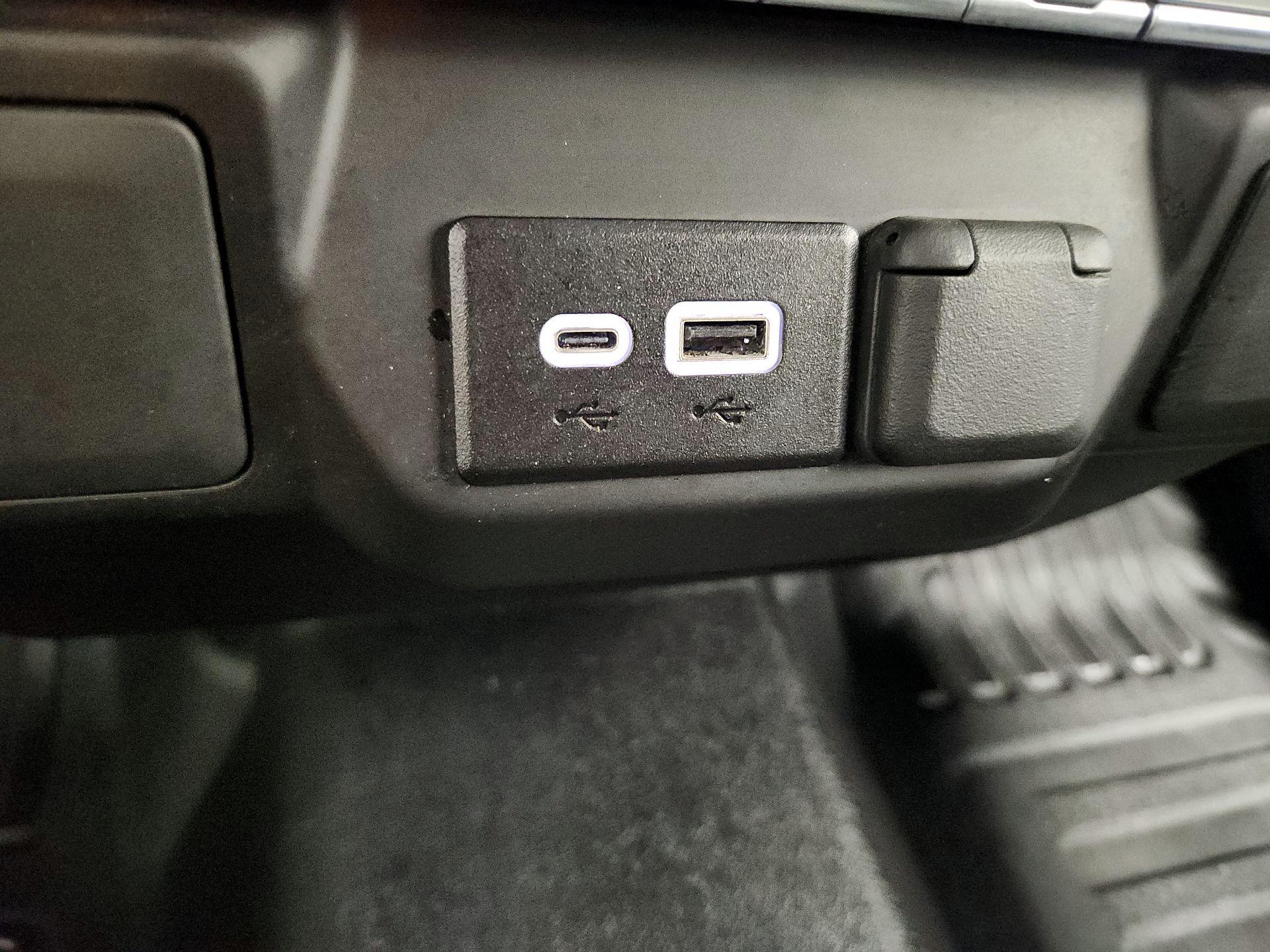 Thumbnail: 2025 GMC Sierra 1500 - 18