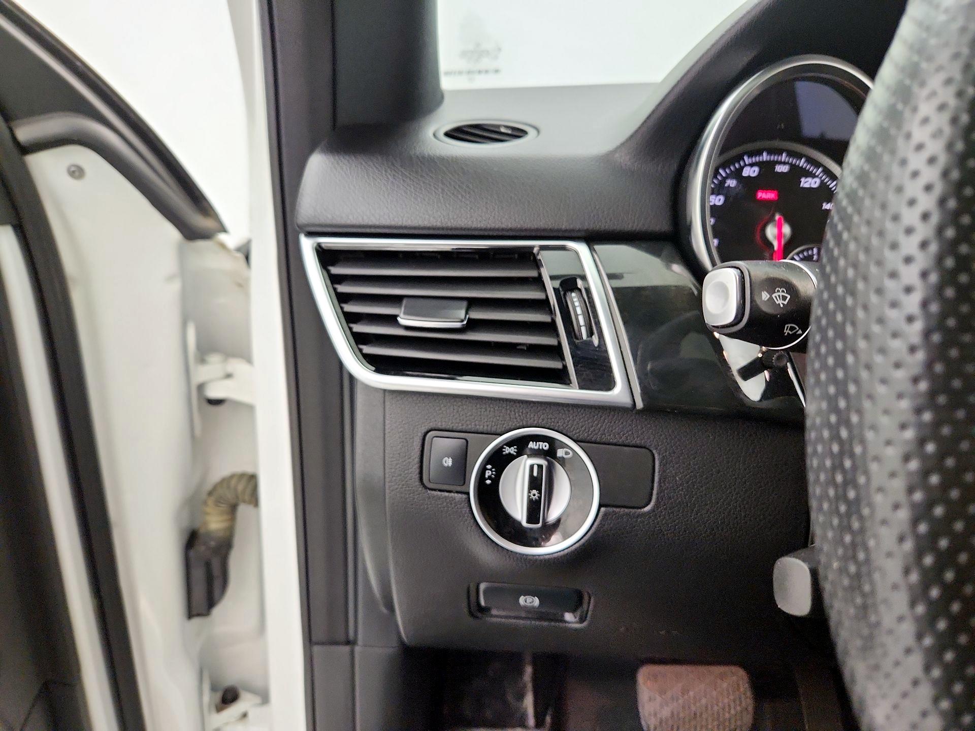 Thumbnail: 2018 Mercedes-Benz GLE - 13