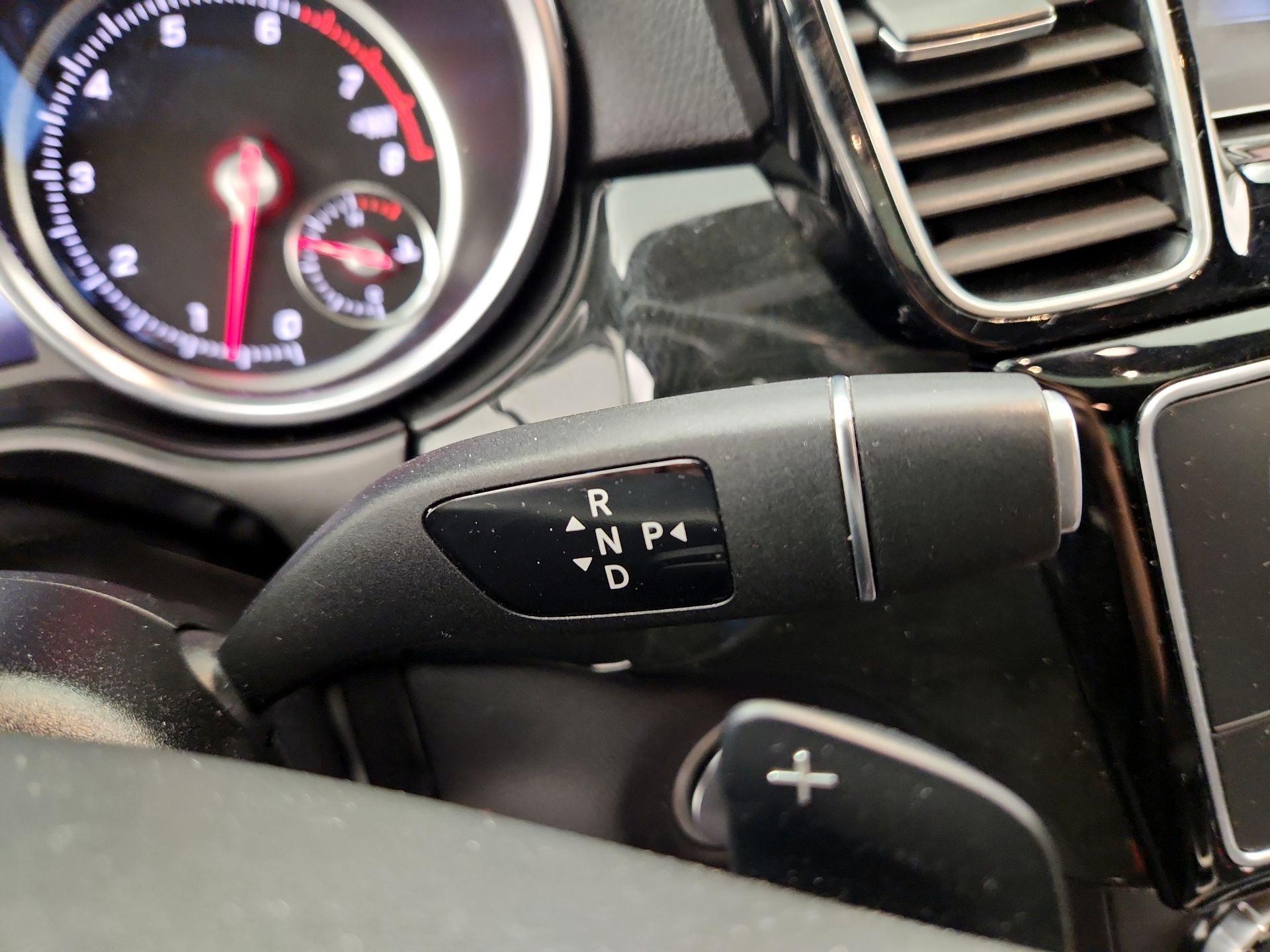 Thumbnail: 2018 Mercedes-Benz GLE - 18