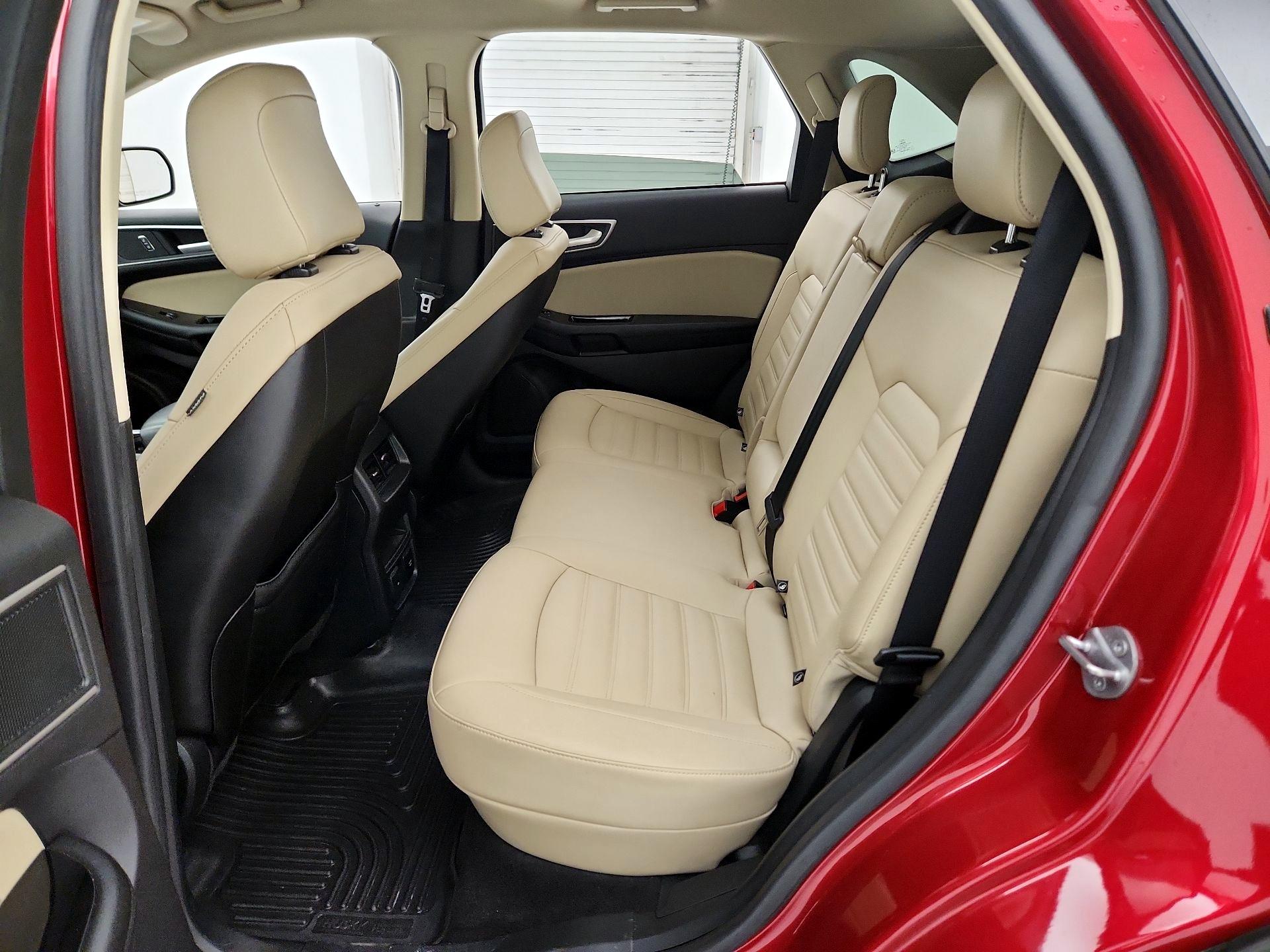 Thumbnail: 2020 Ford Edge - 20