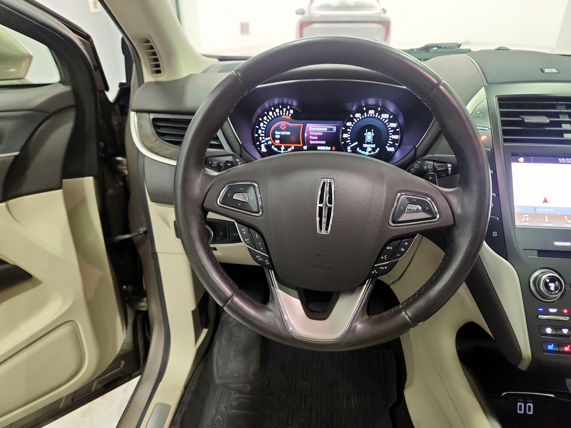 Thumbnail: 2019 Lincoln MKC - 10