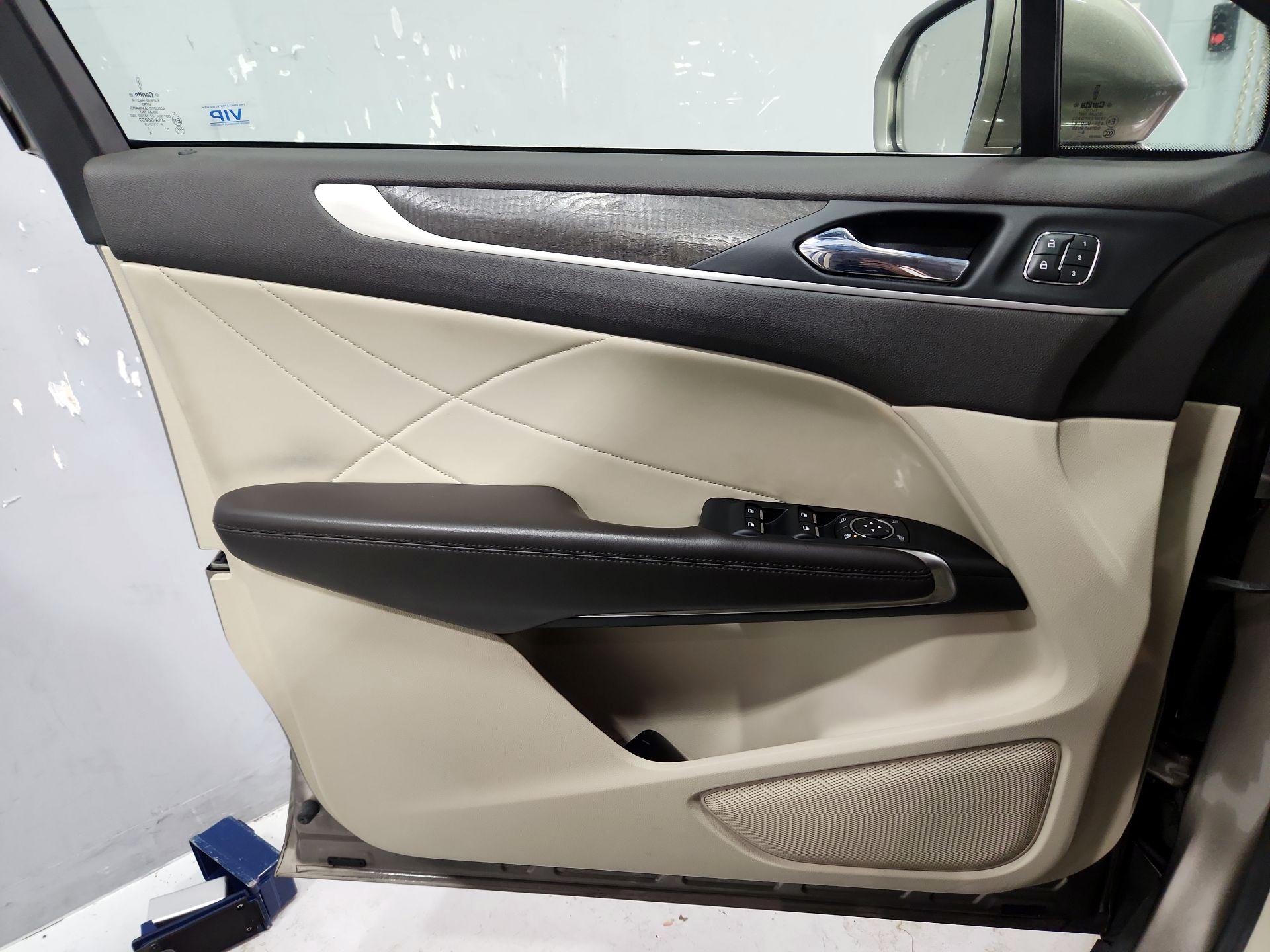 Thumbnail: 2019 Lincoln MKC - 12