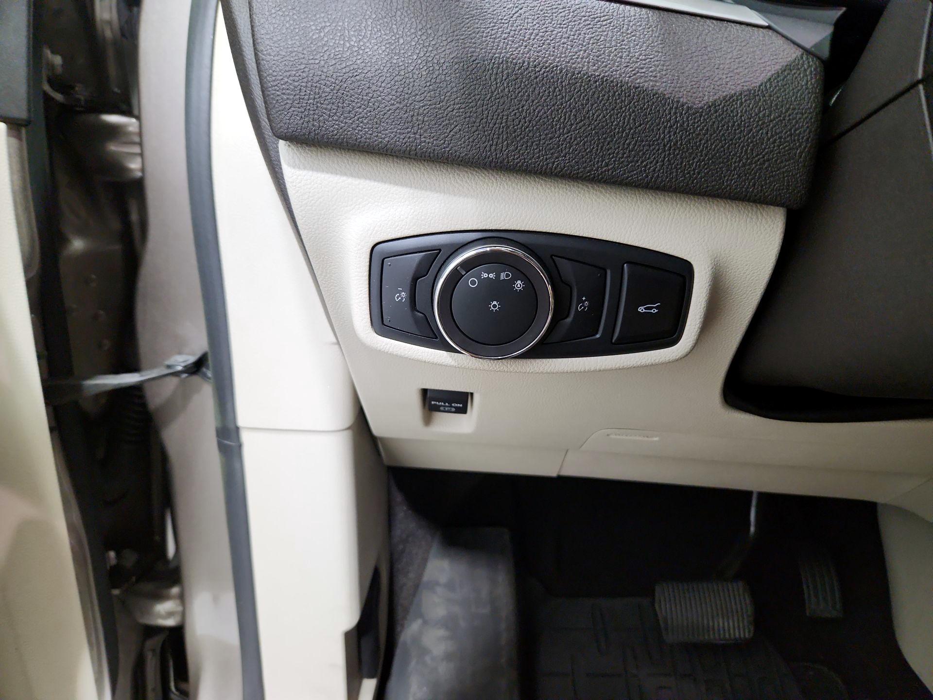 Thumbnail: 2019 Lincoln MKC - 13