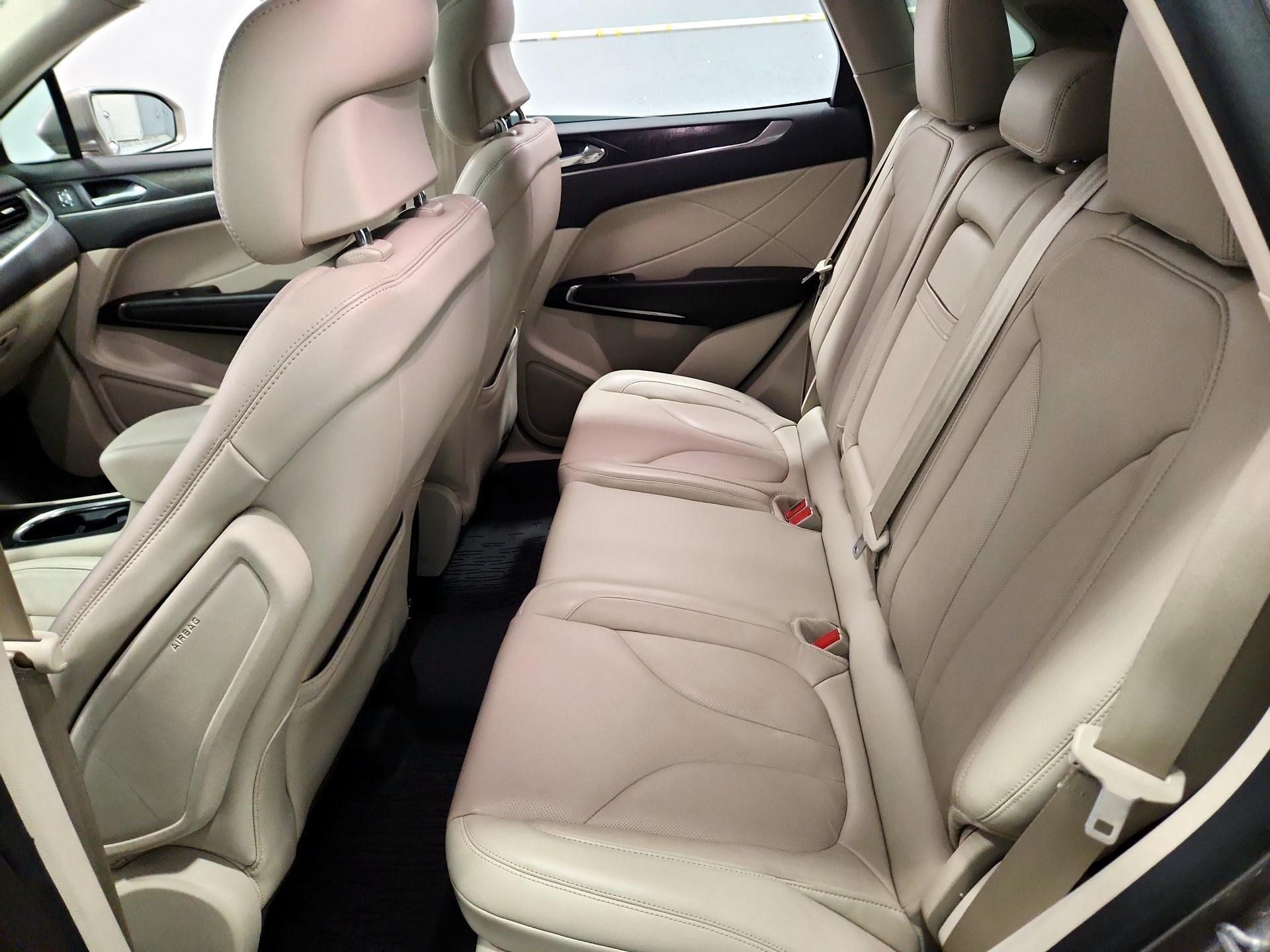 Thumbnail: 2019 Lincoln MKC - 20