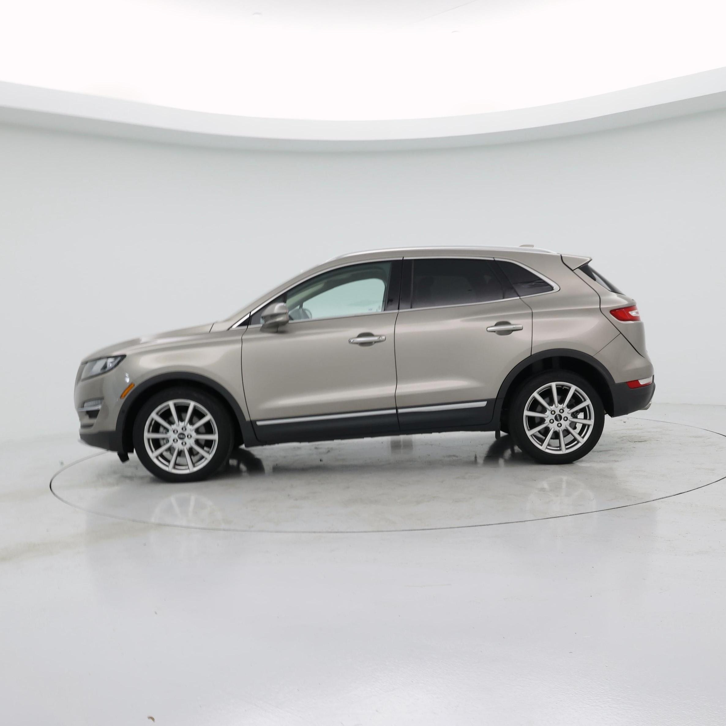 Thumbnail: 2019 Lincoln MKC - 3