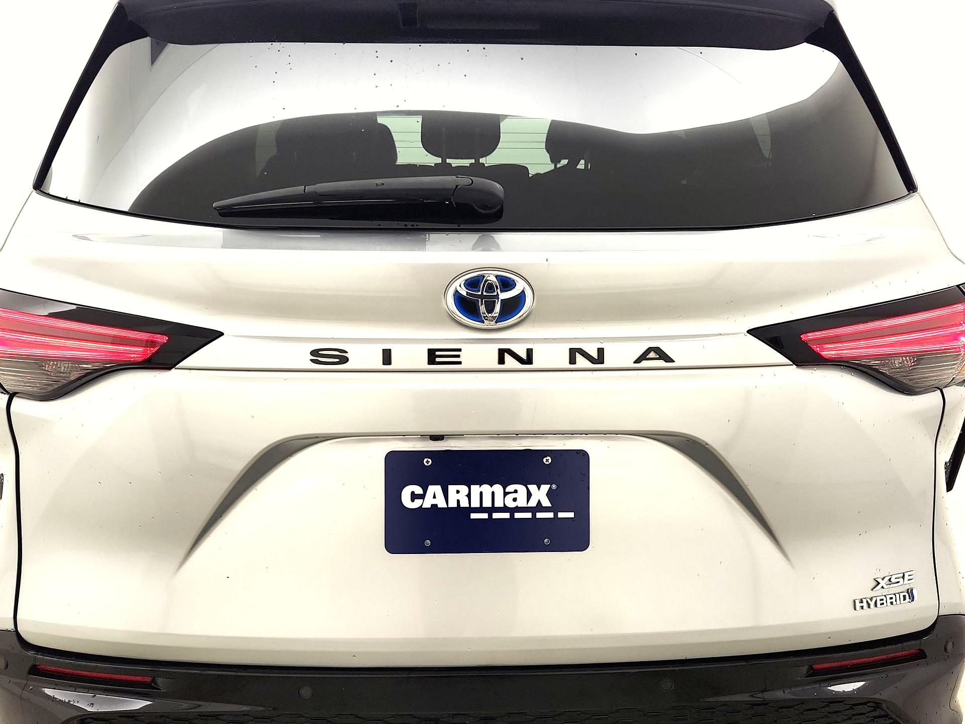 Thumbnail: 2022 Toyota Sienna - 6