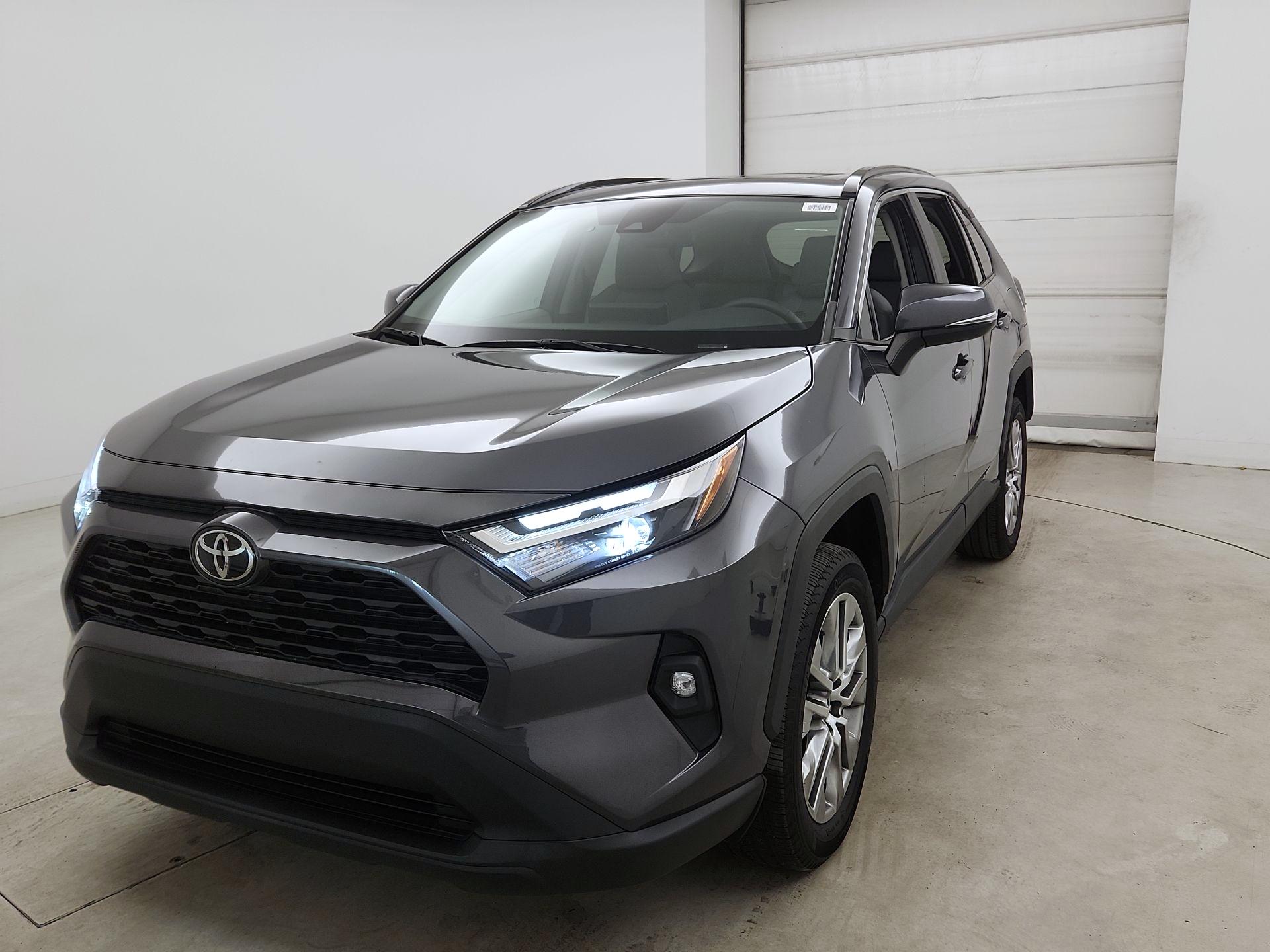 Thumbnail: 2023 Toyota RAV4 - 3