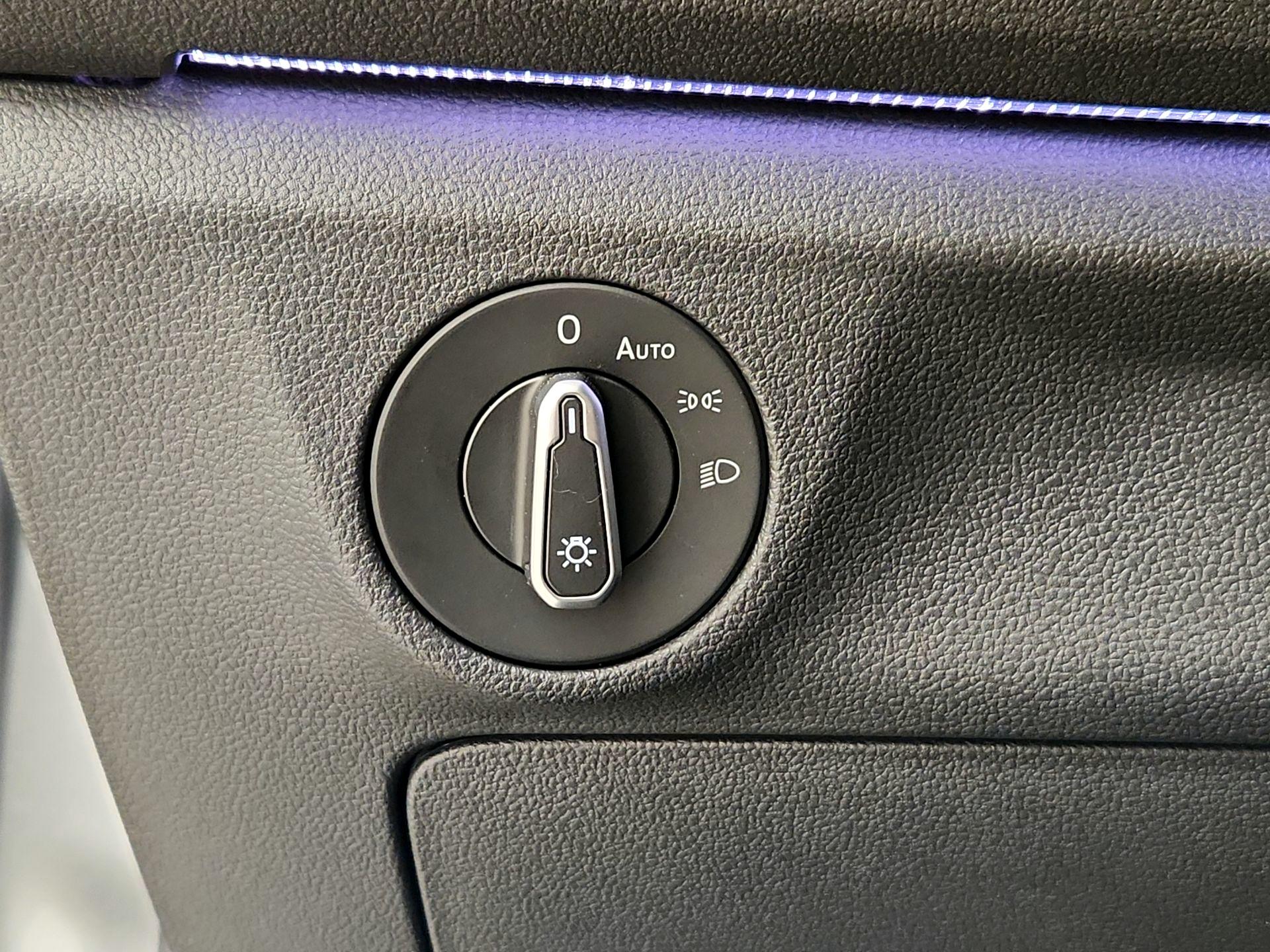 Thumbnail: 2021 Volkswagen Jetta - 11