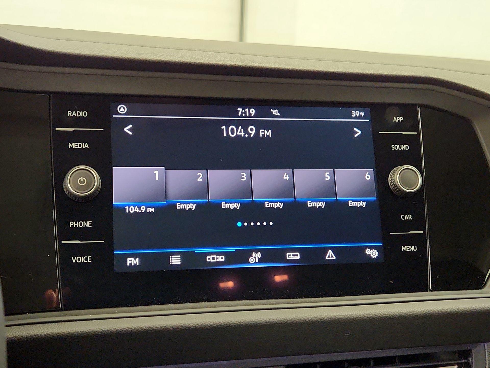 Thumbnail: 2021 Volkswagen Jetta - 13