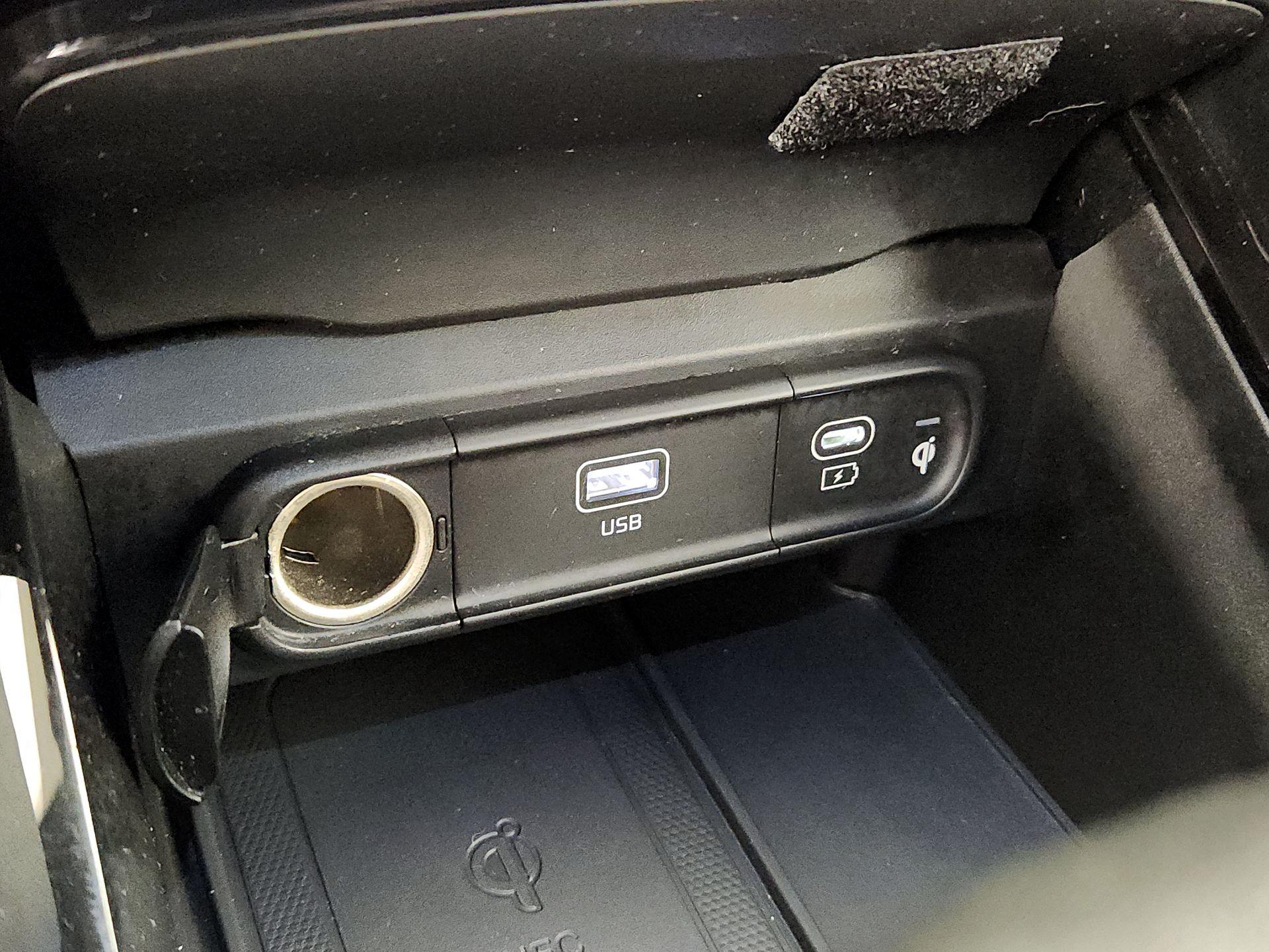 Thumbnail: 2023 Kia Telluride - 17