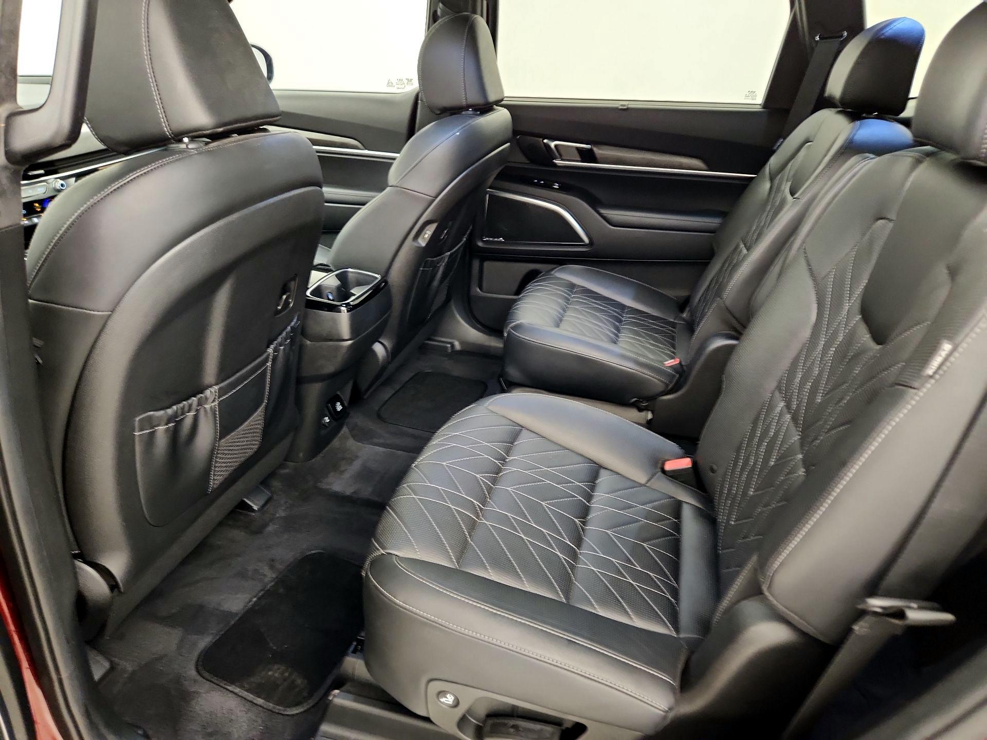 Thumbnail: 2023 Kia Telluride - 19