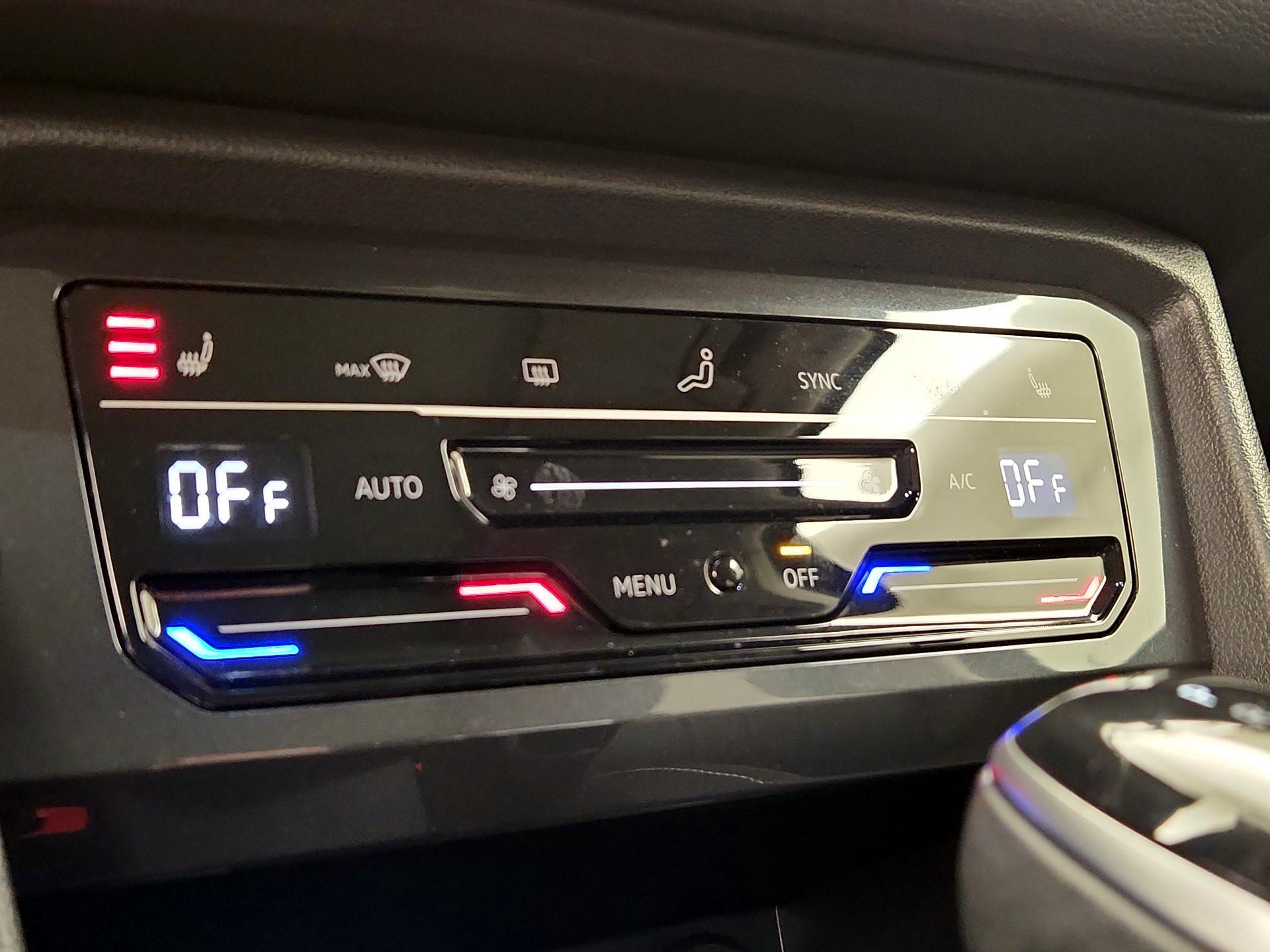 Thumbnail: 2022 Volkswagen Tiguan - 14