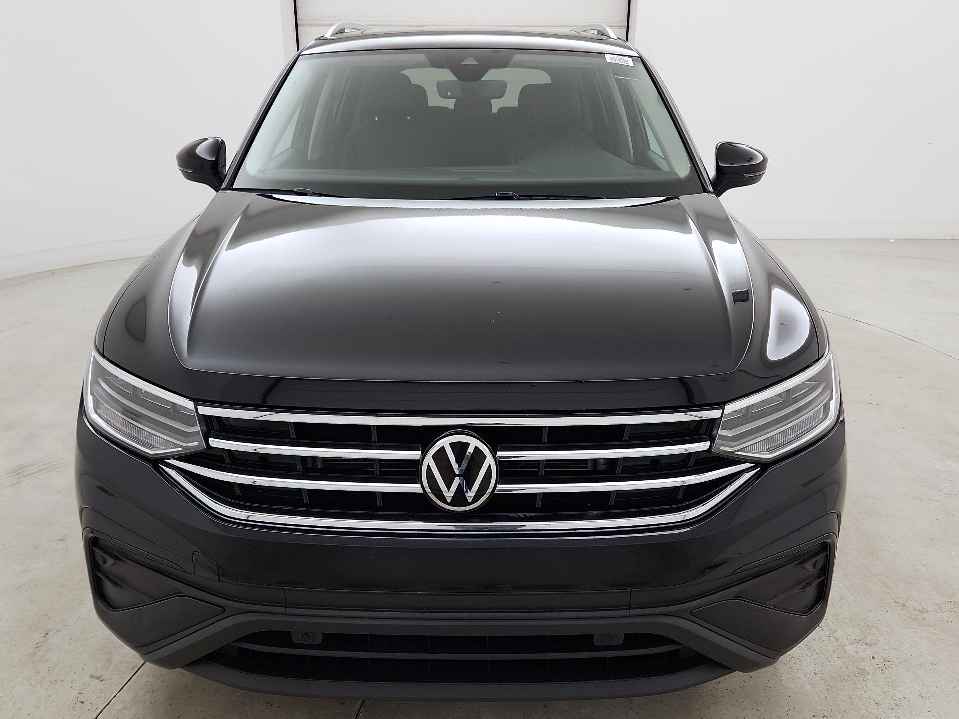Thumbnail: 2022 Volkswagen Tiguan - 2