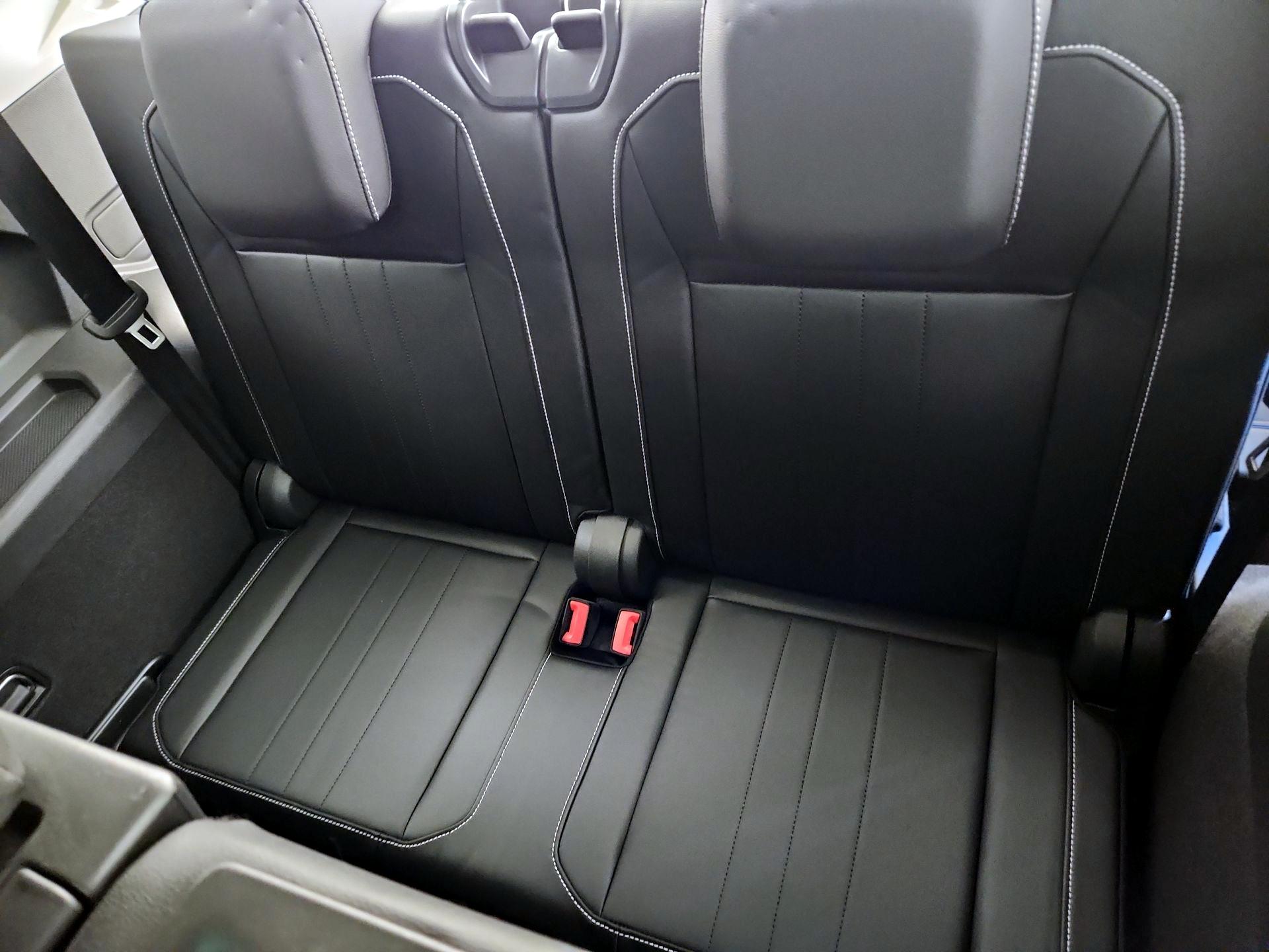 Thumbnail: 2022 Volkswagen Tiguan - 19