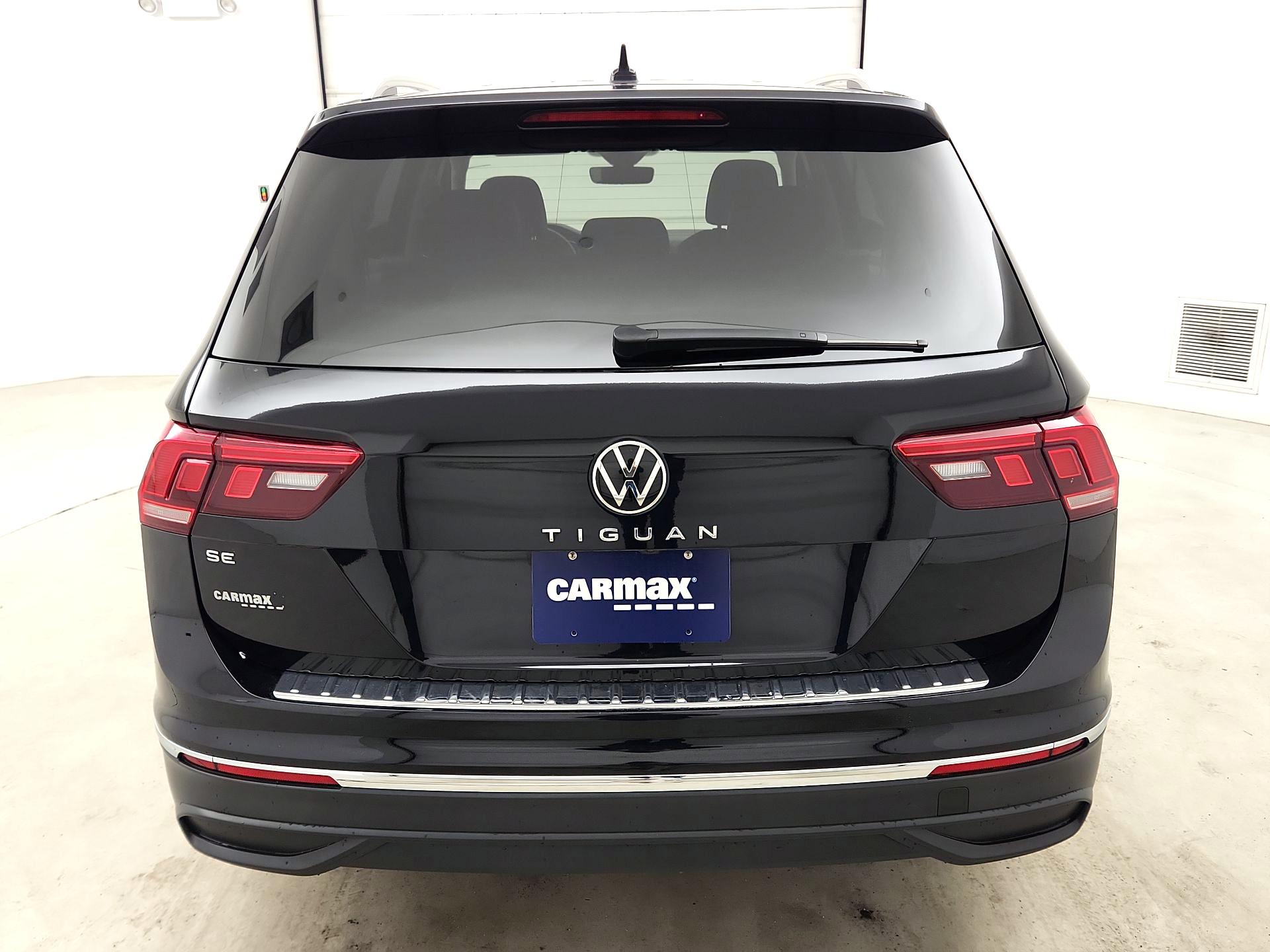 Thumbnail: 2022 Volkswagen Tiguan - 6