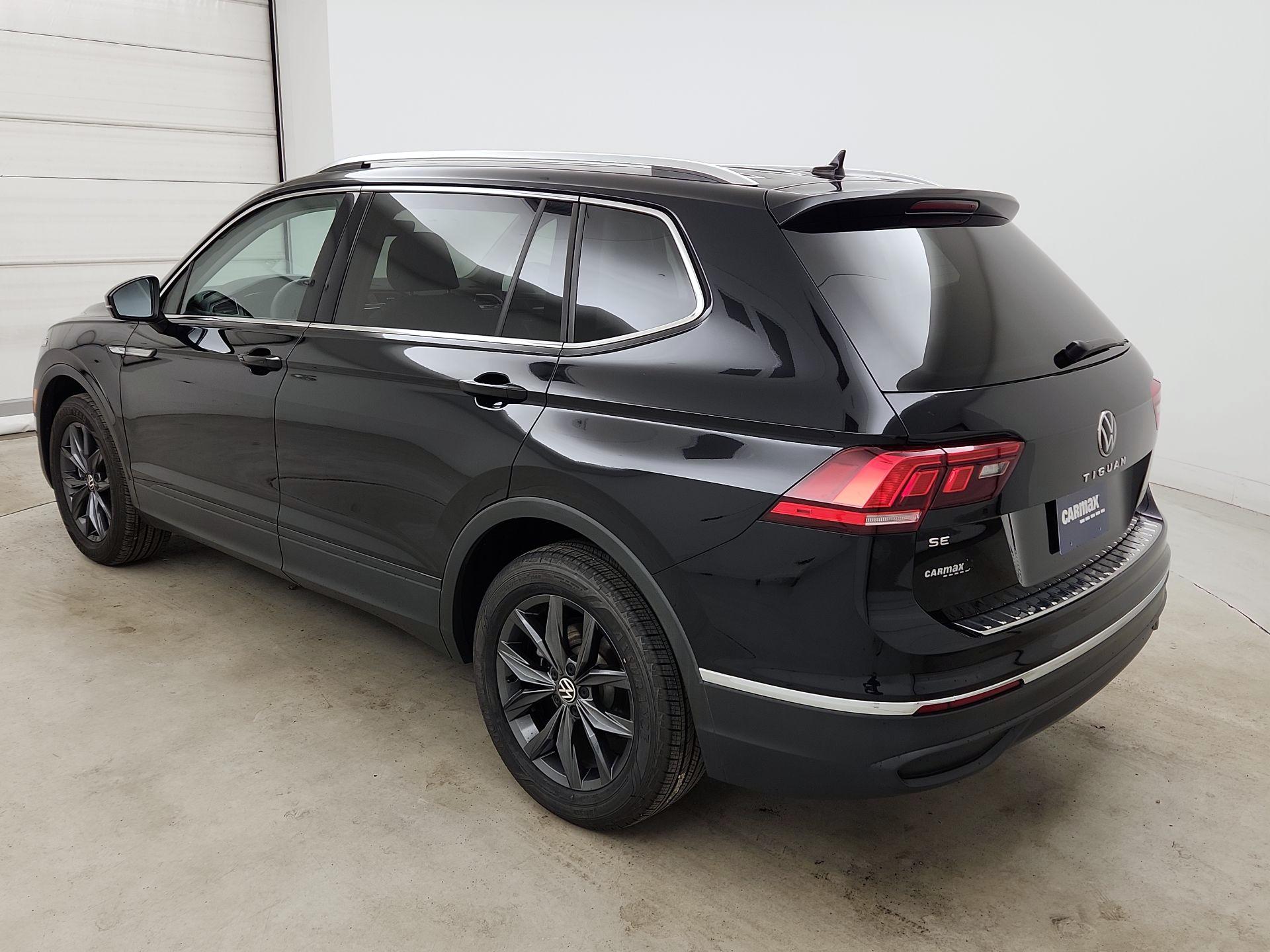 Thumbnail: 2022 Volkswagen Tiguan - 7