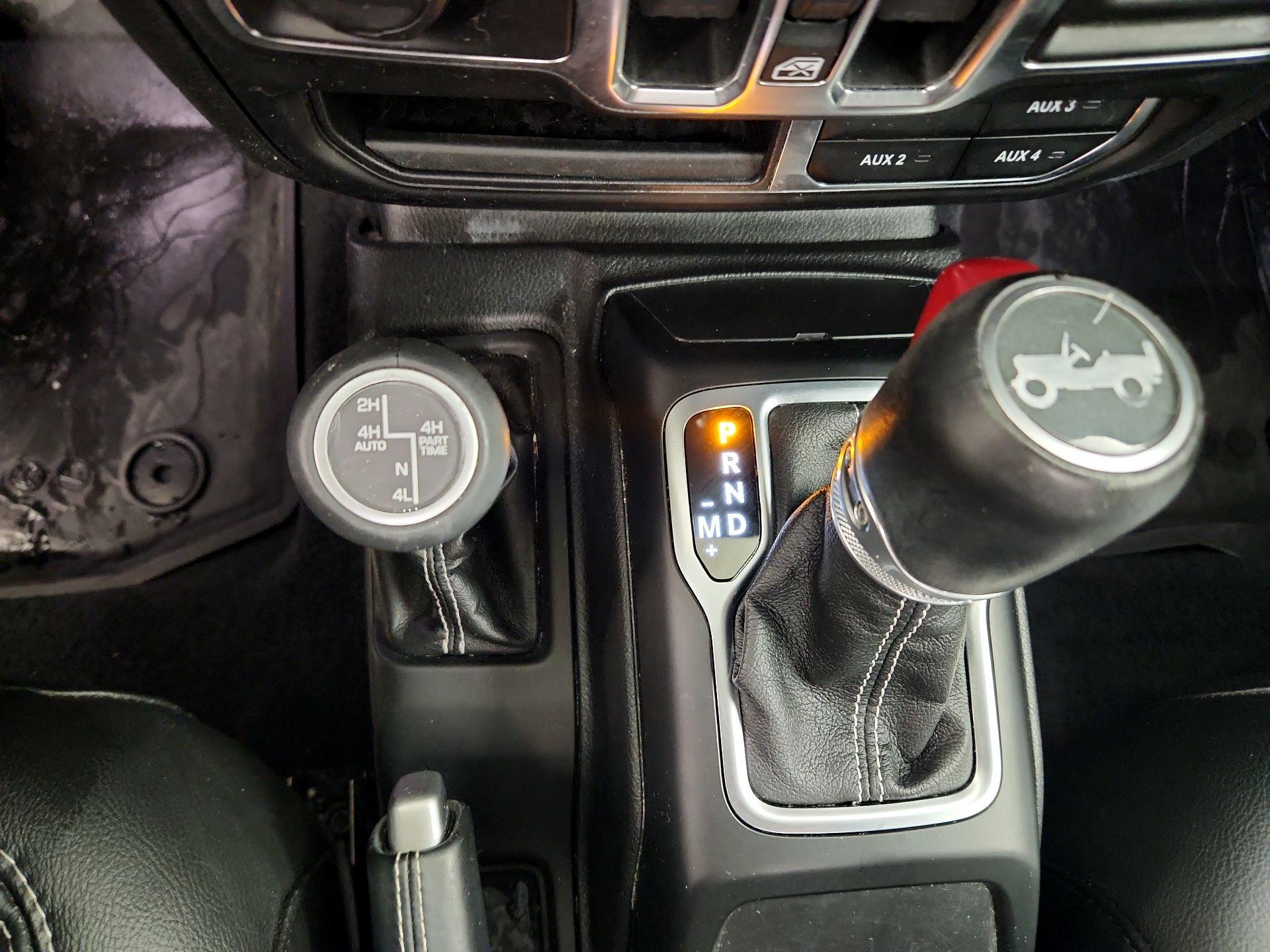 Thumbnail: 2020 Jeep Wrangler - 18