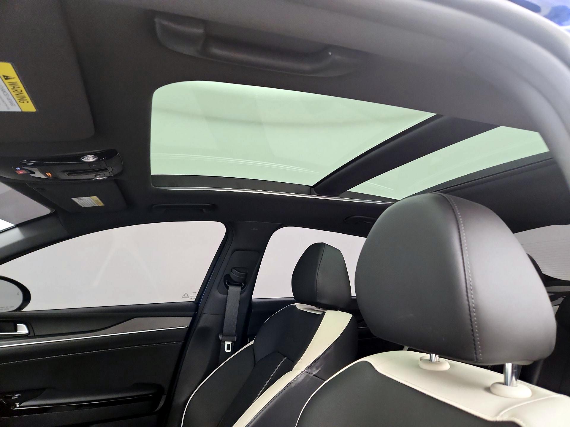 Thumbnail: 2025 Kia K5 - 18