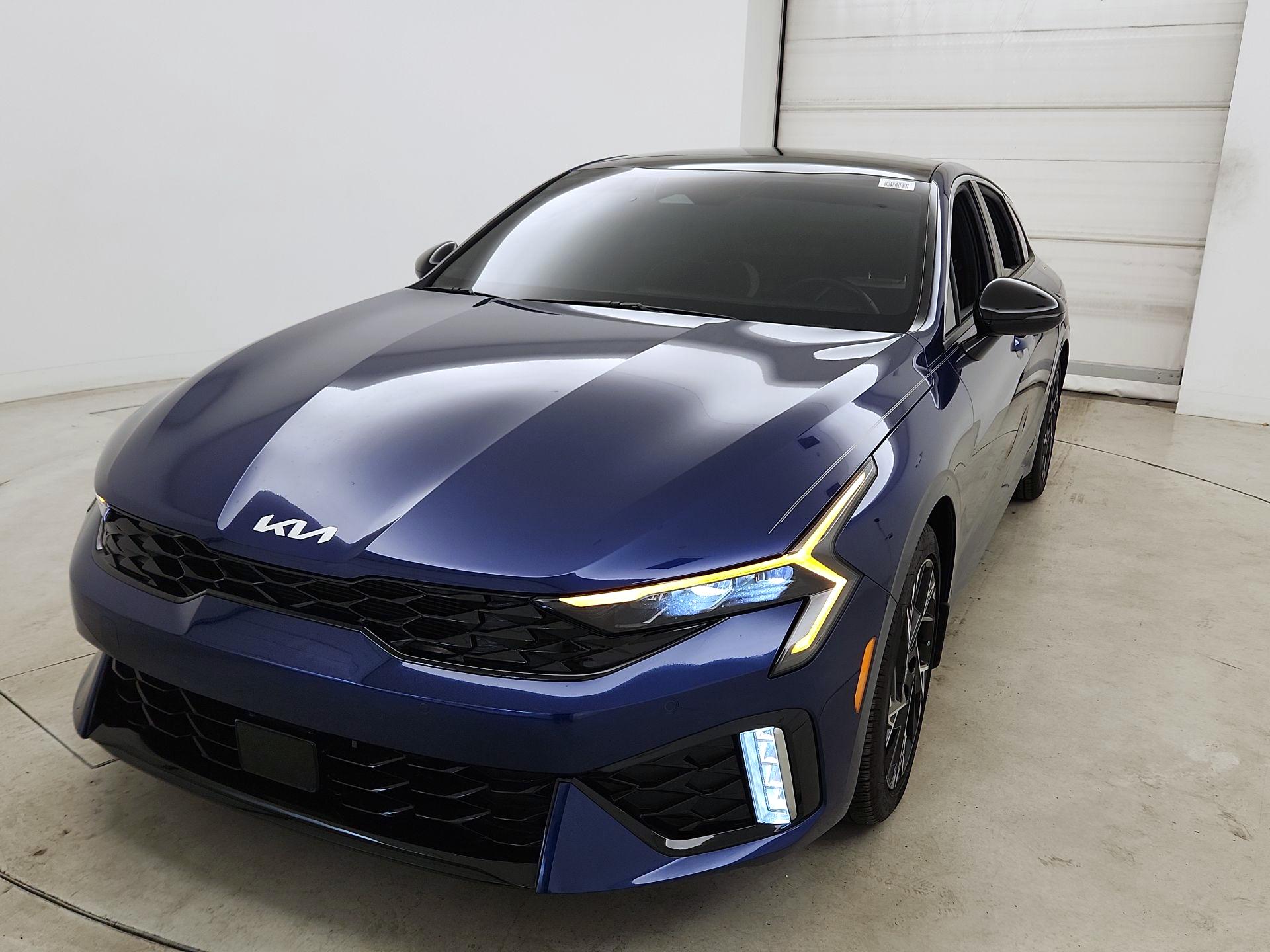 Thumbnail: 2025 Kia K5 - 3