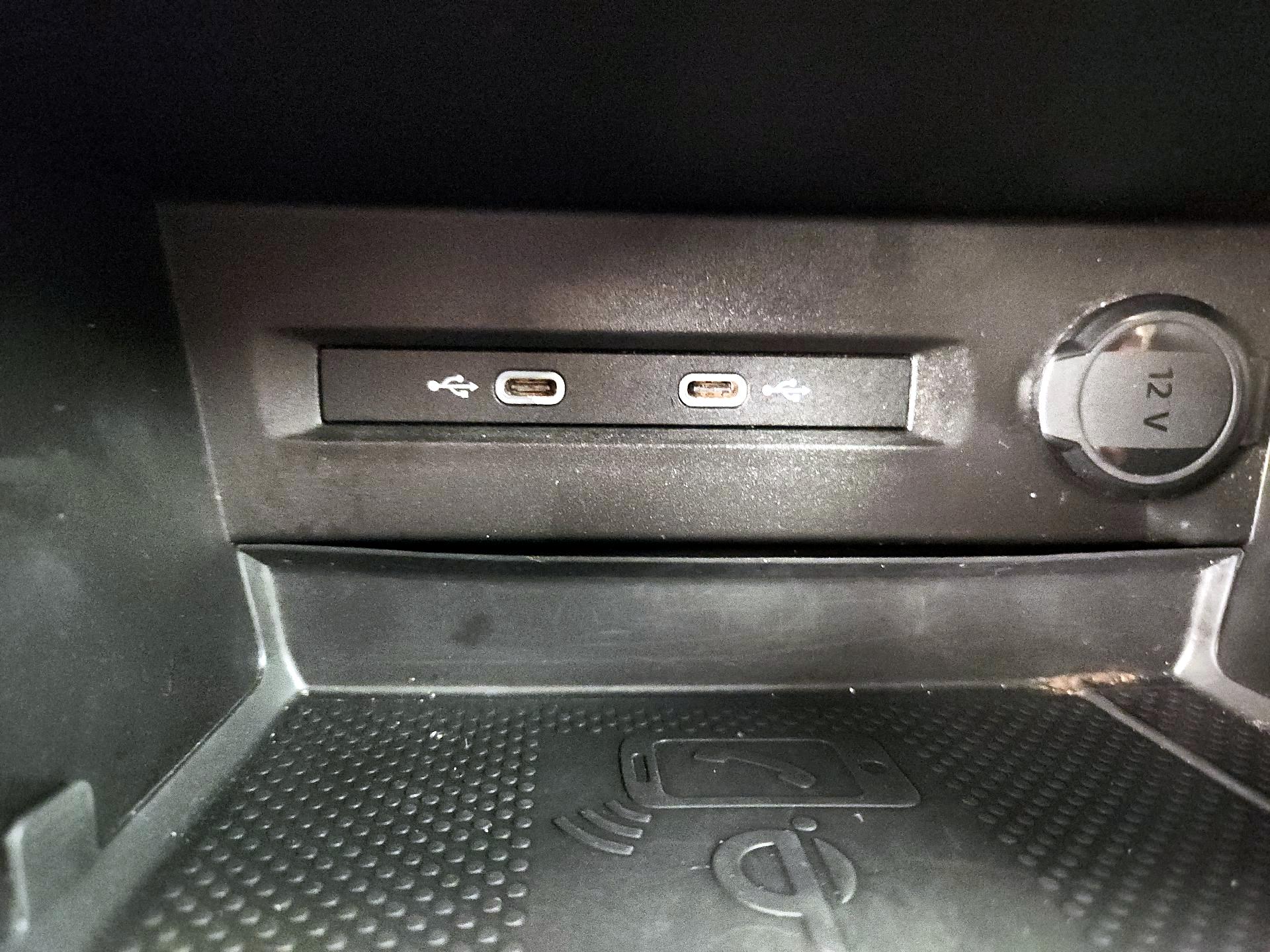 Thumbnail: 2022 Volkswagen Taos - 18