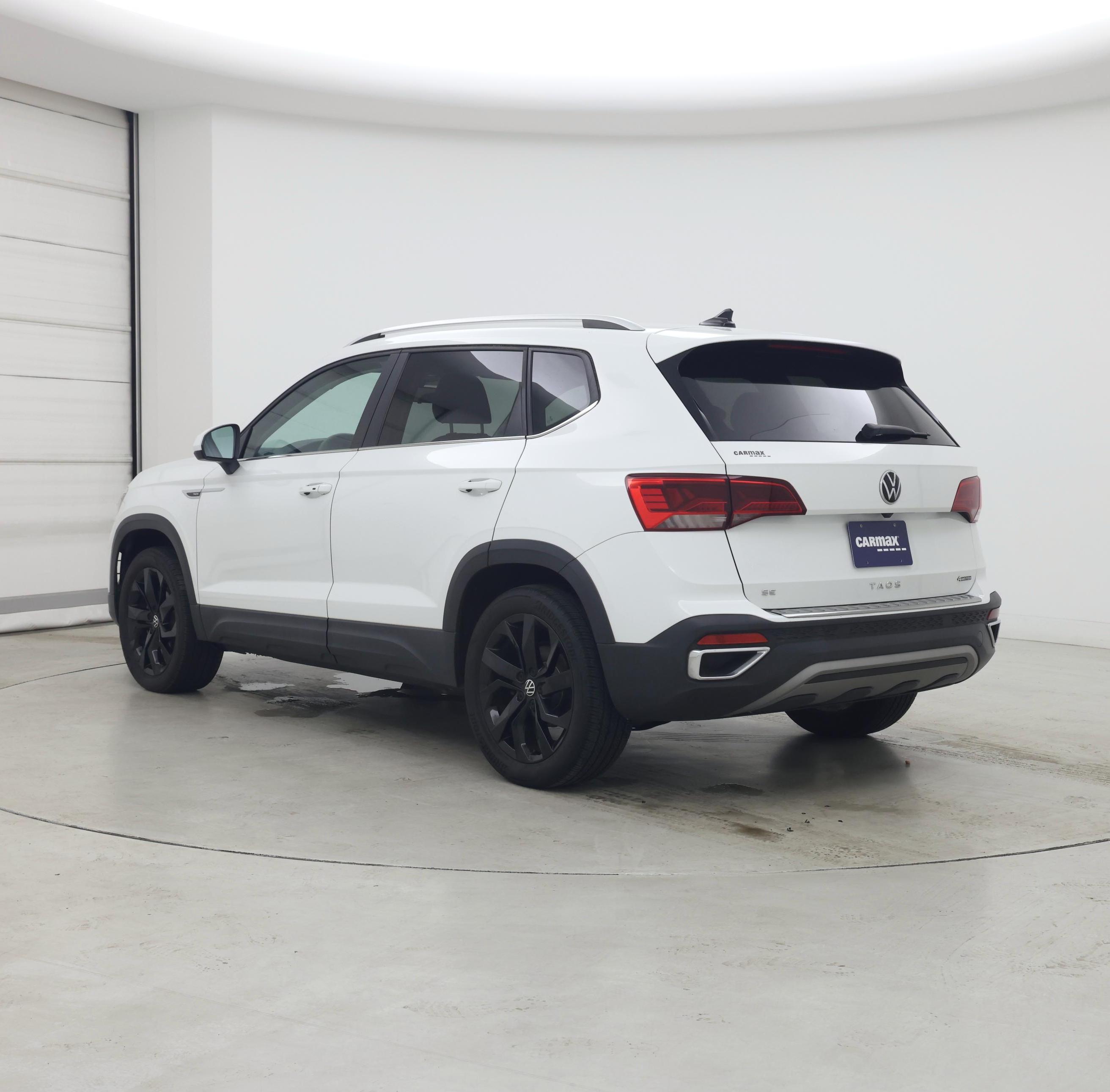 Thumbnail: 2022 Volkswagen Taos - 2