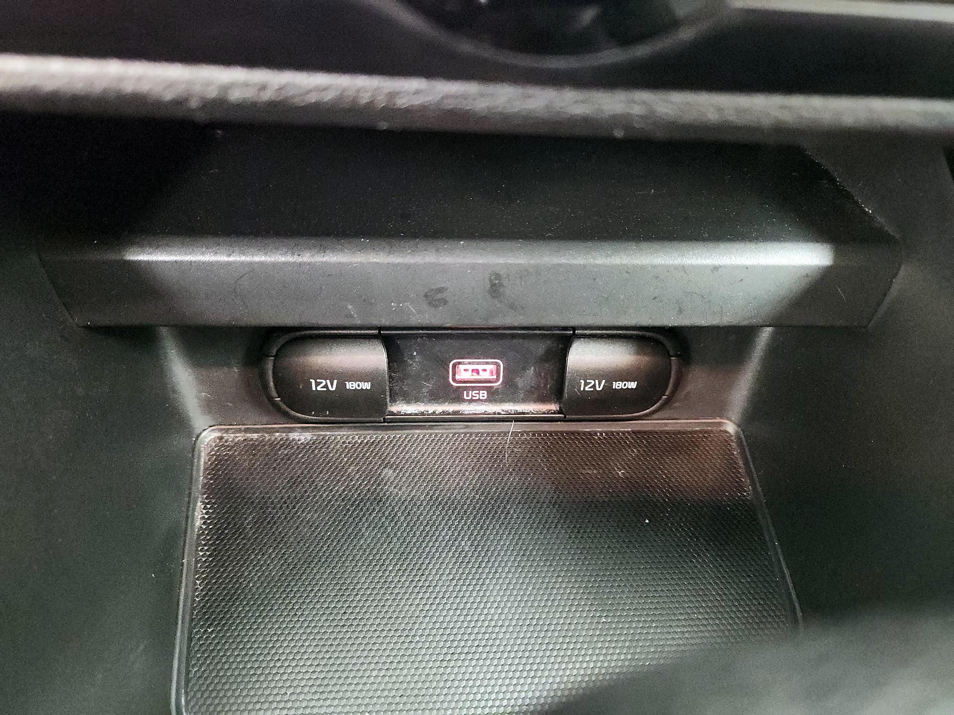 Thumbnail: 2020 Kia Soul - 16