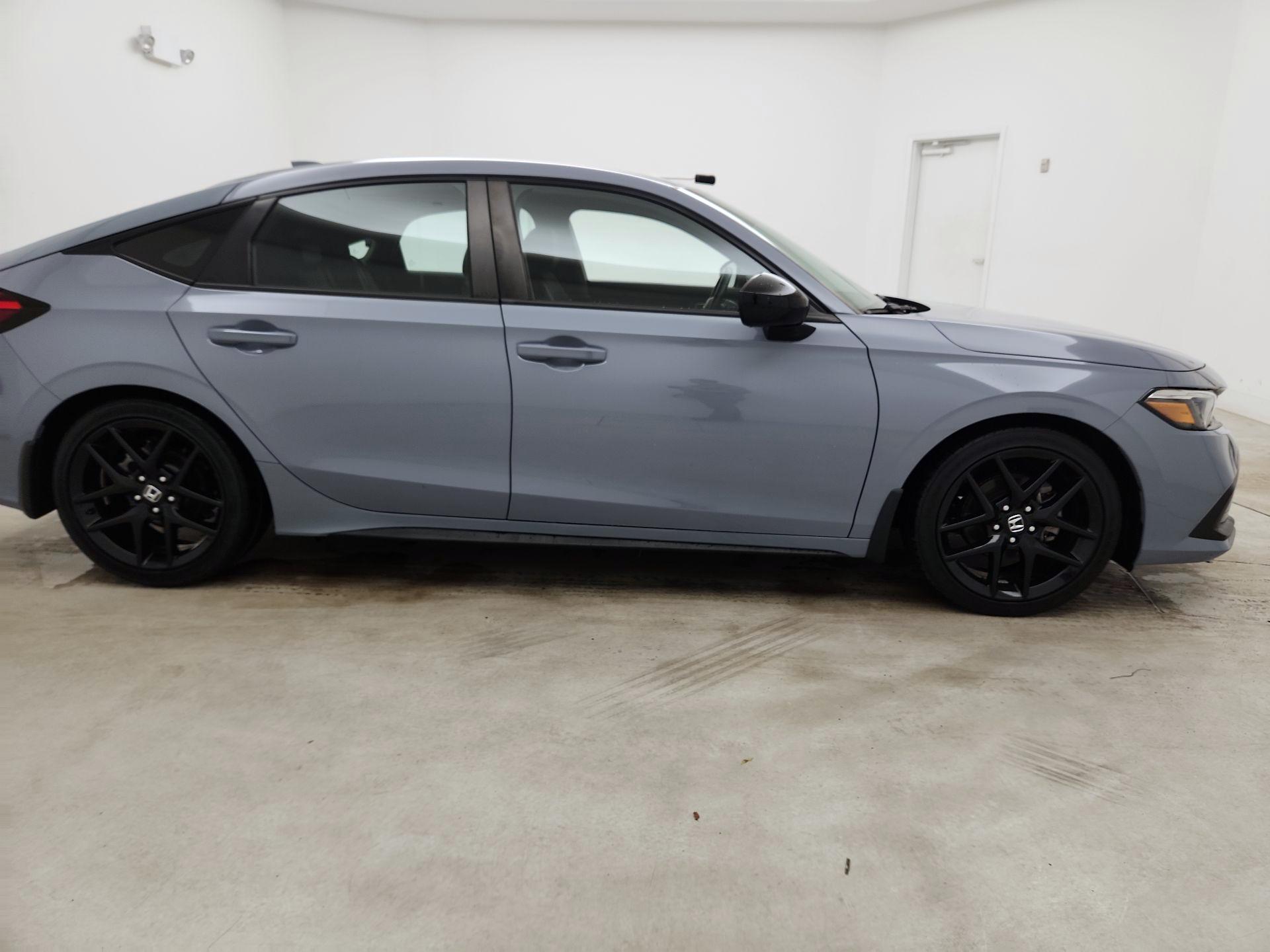 Thumbnail: 2023 Honda Civic - 4